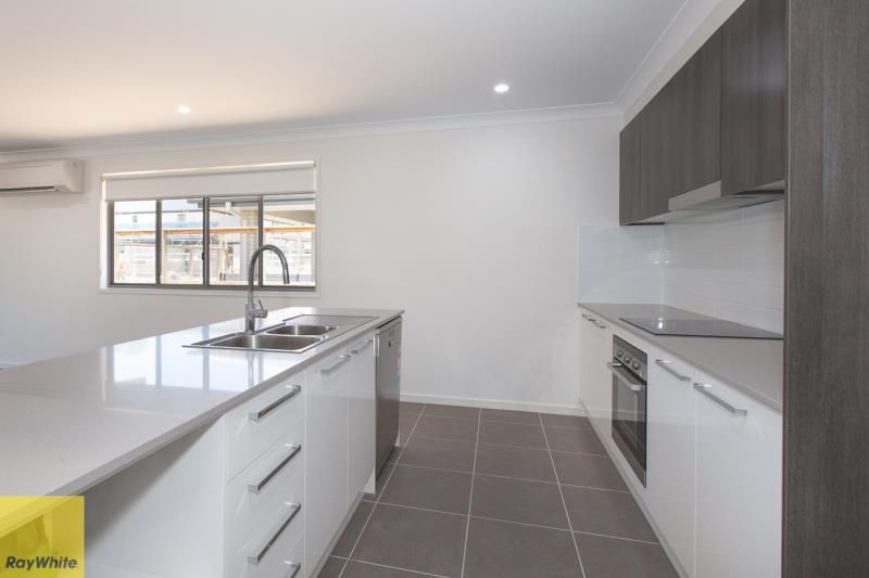 84 Lomond Circuit, Upper Kedron, QLD 4055