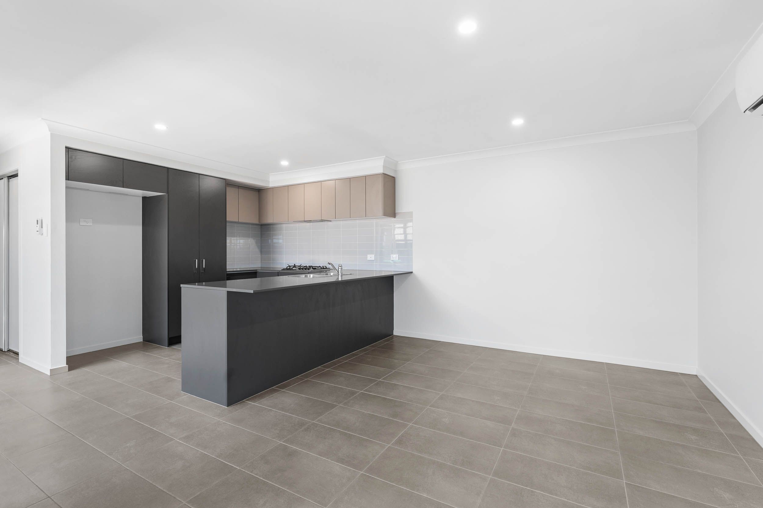 1/16 Roebuck Street — photo 4 of 11
