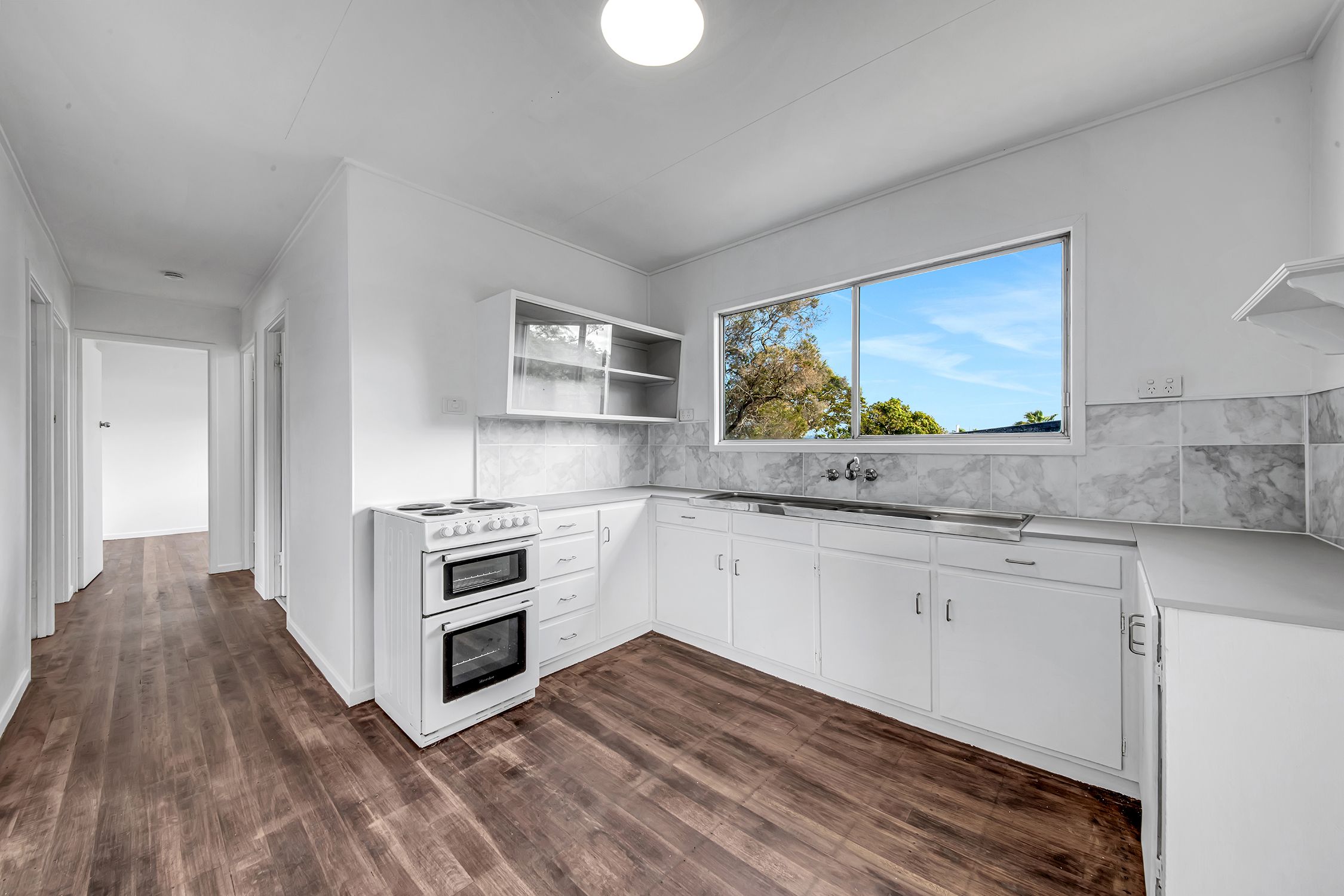 34 Flinders Street, West Gladstone, QLD 4680