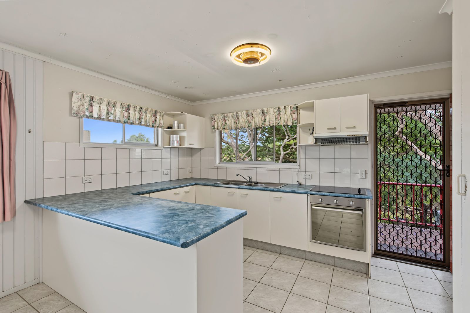 19 Harley Street — photo 4 of 20