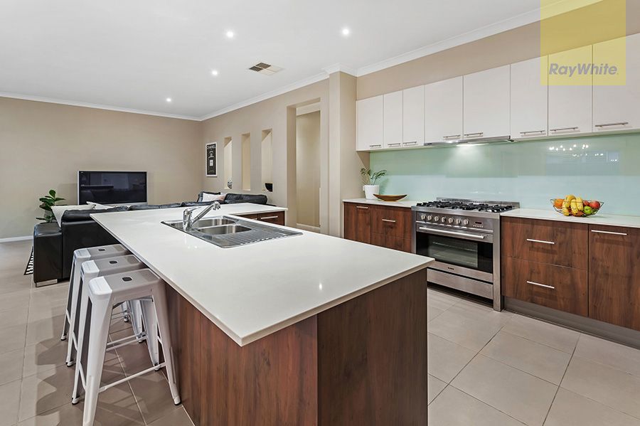 9 Cascade Terrace, Craigieburn, VIC 3064