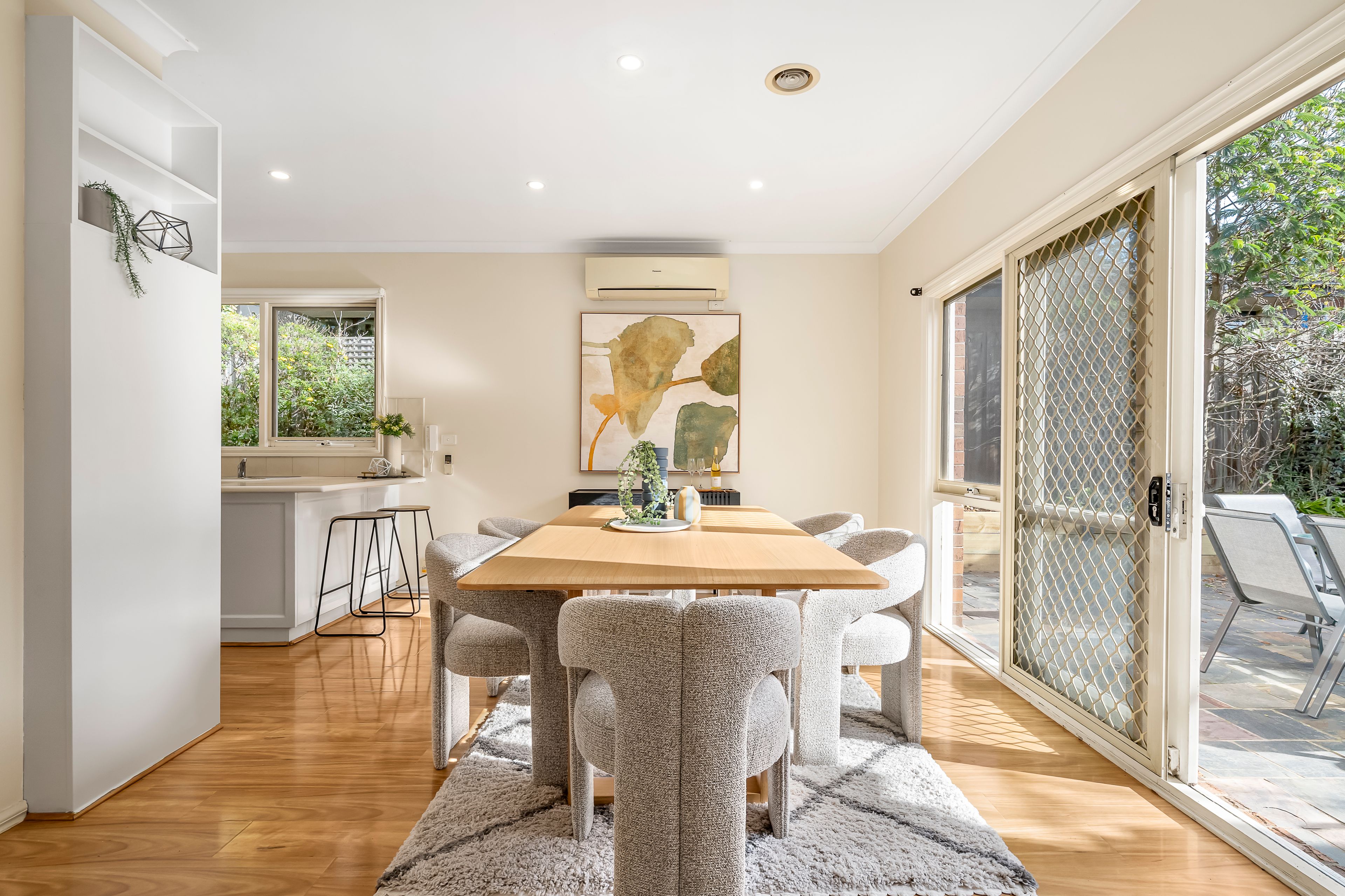 3/86A Balwyn Road — photo 3 of 9