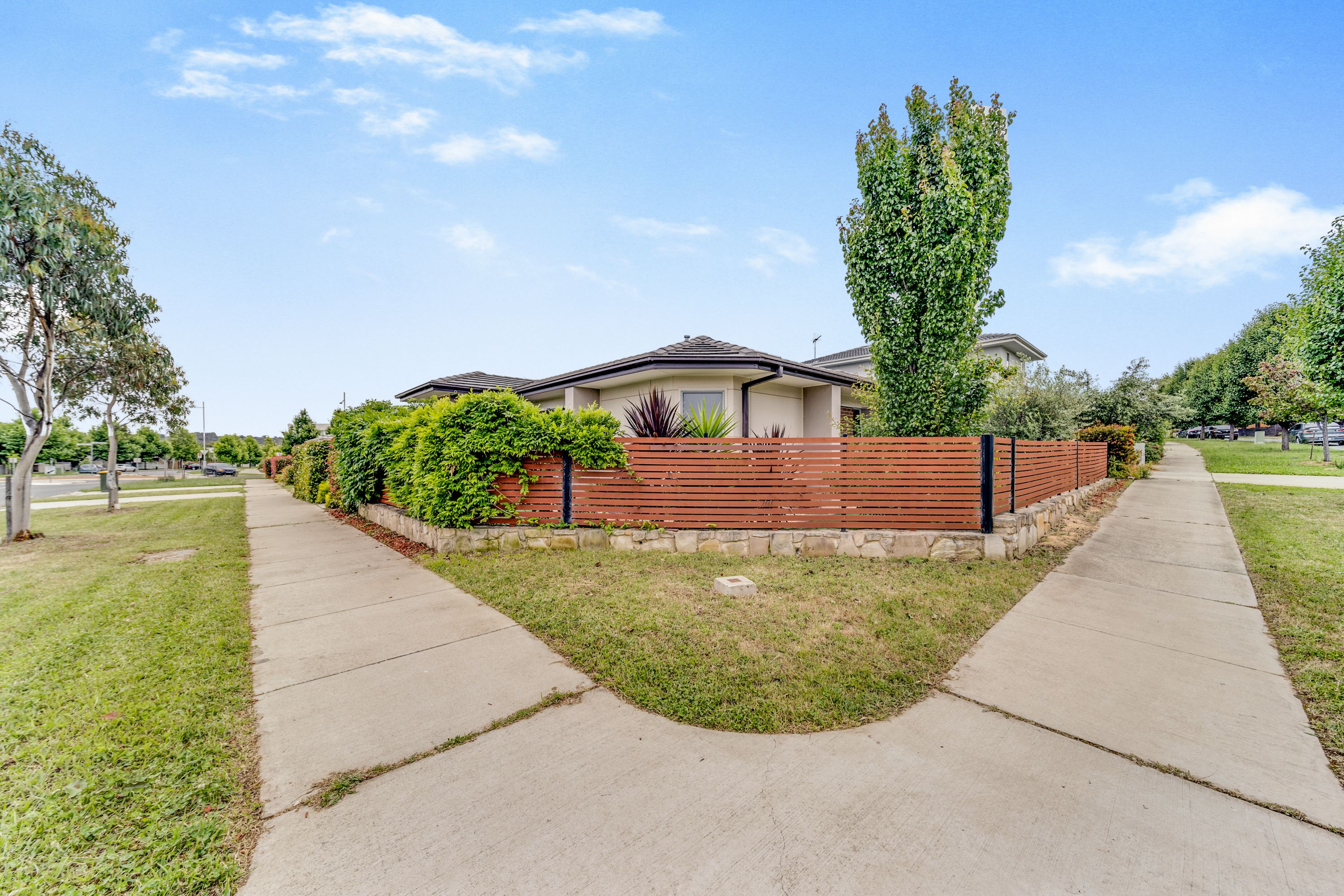 1 Avenal Street, Crace, ACT 2911