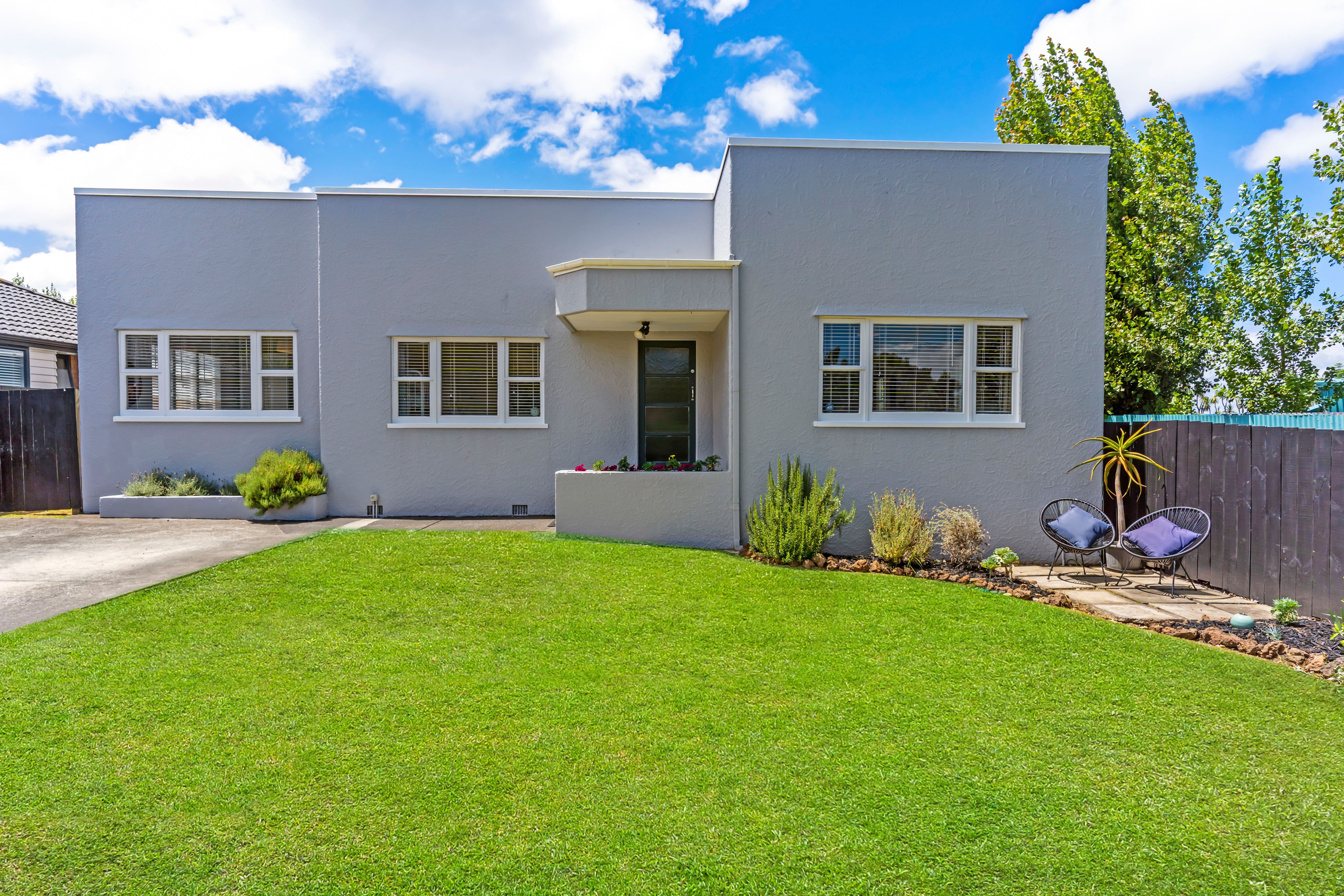 79 Mountain Road, Mangere Bridge, Manukau City