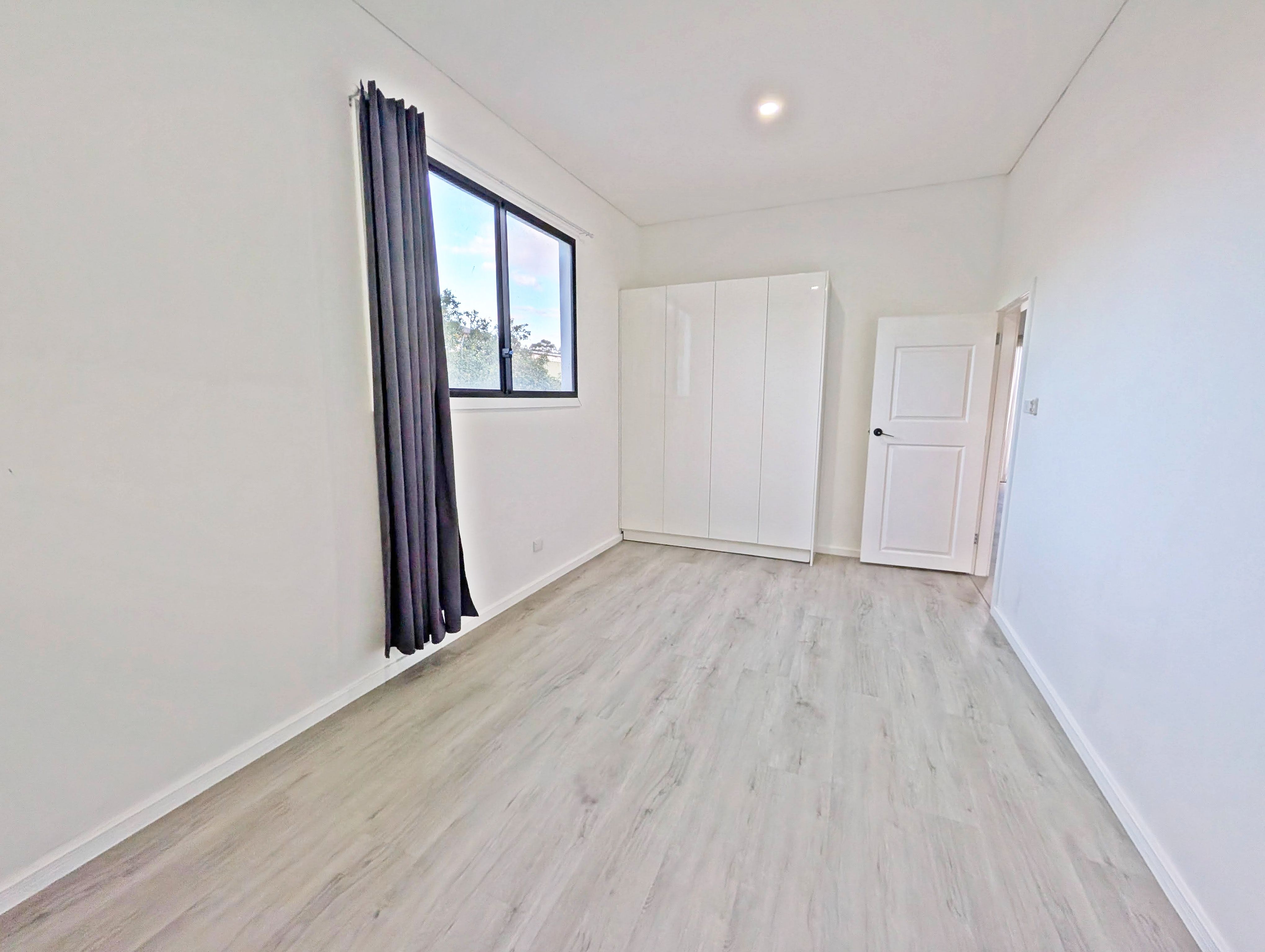 76A Lawrence Hargrave Road — photo 14 of 17