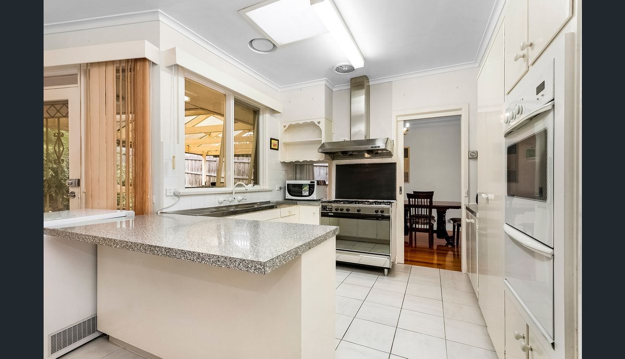 8 Harrow Court, Doncaster East, VIC 3109