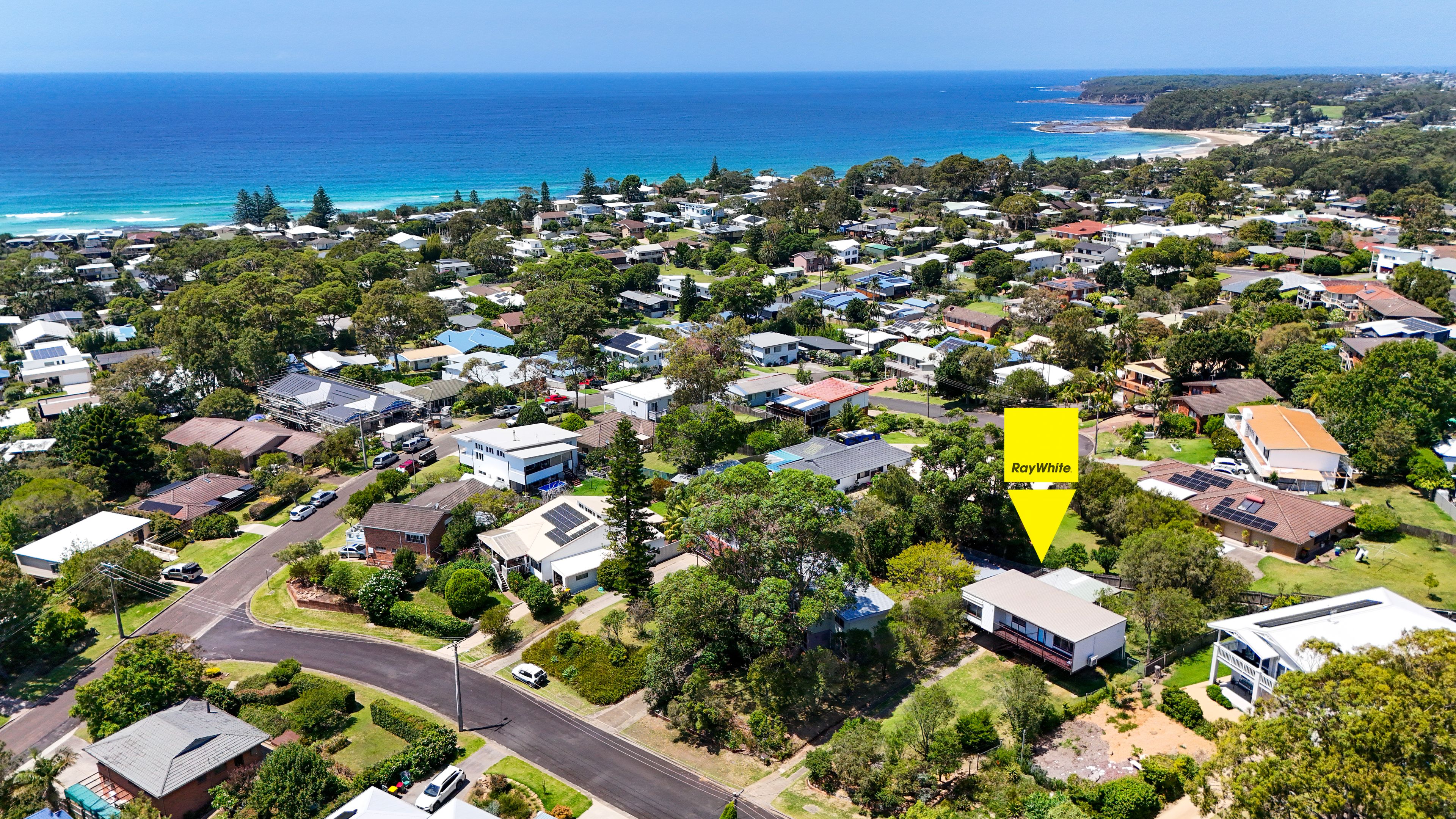 8 North East Place, Mollymook Beach, NSW 2539