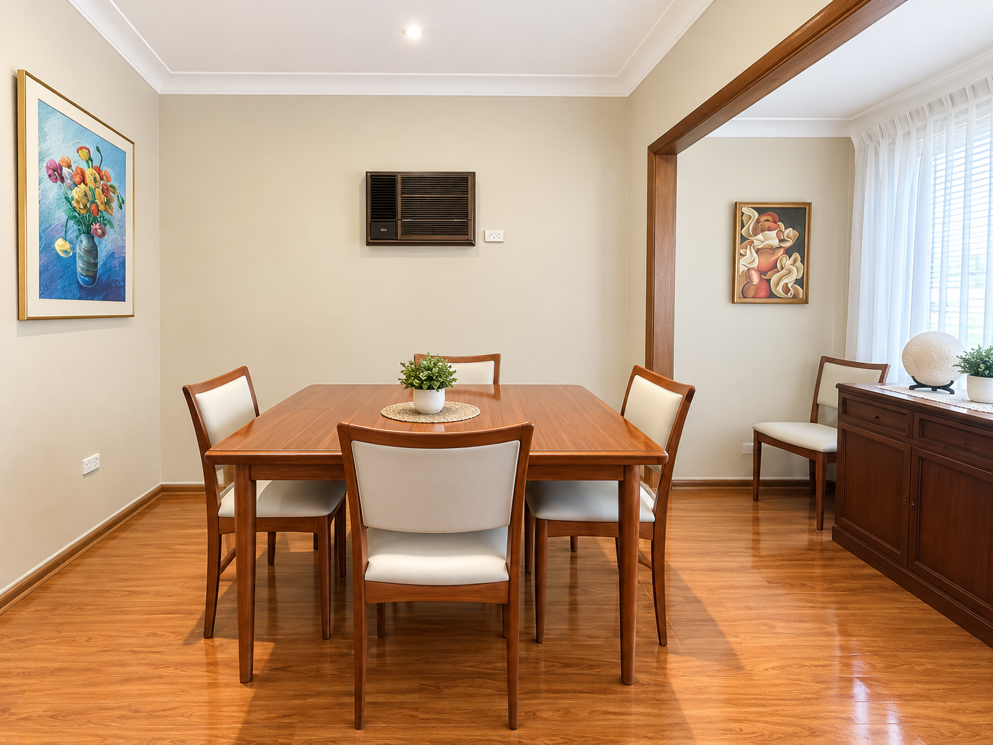 27 Glendale Avenue — photo 3 of 8