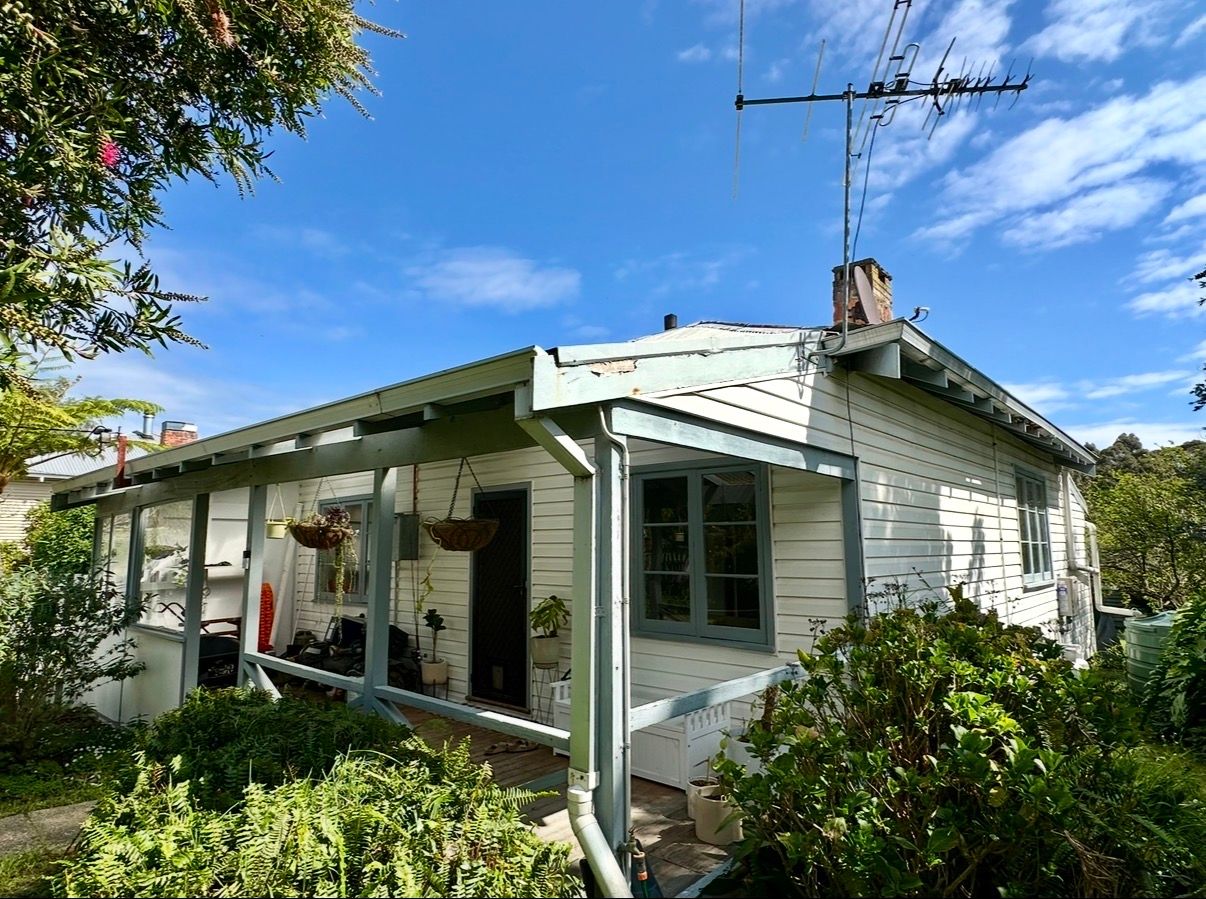 28 Mitchell Street — photo 2 of 7