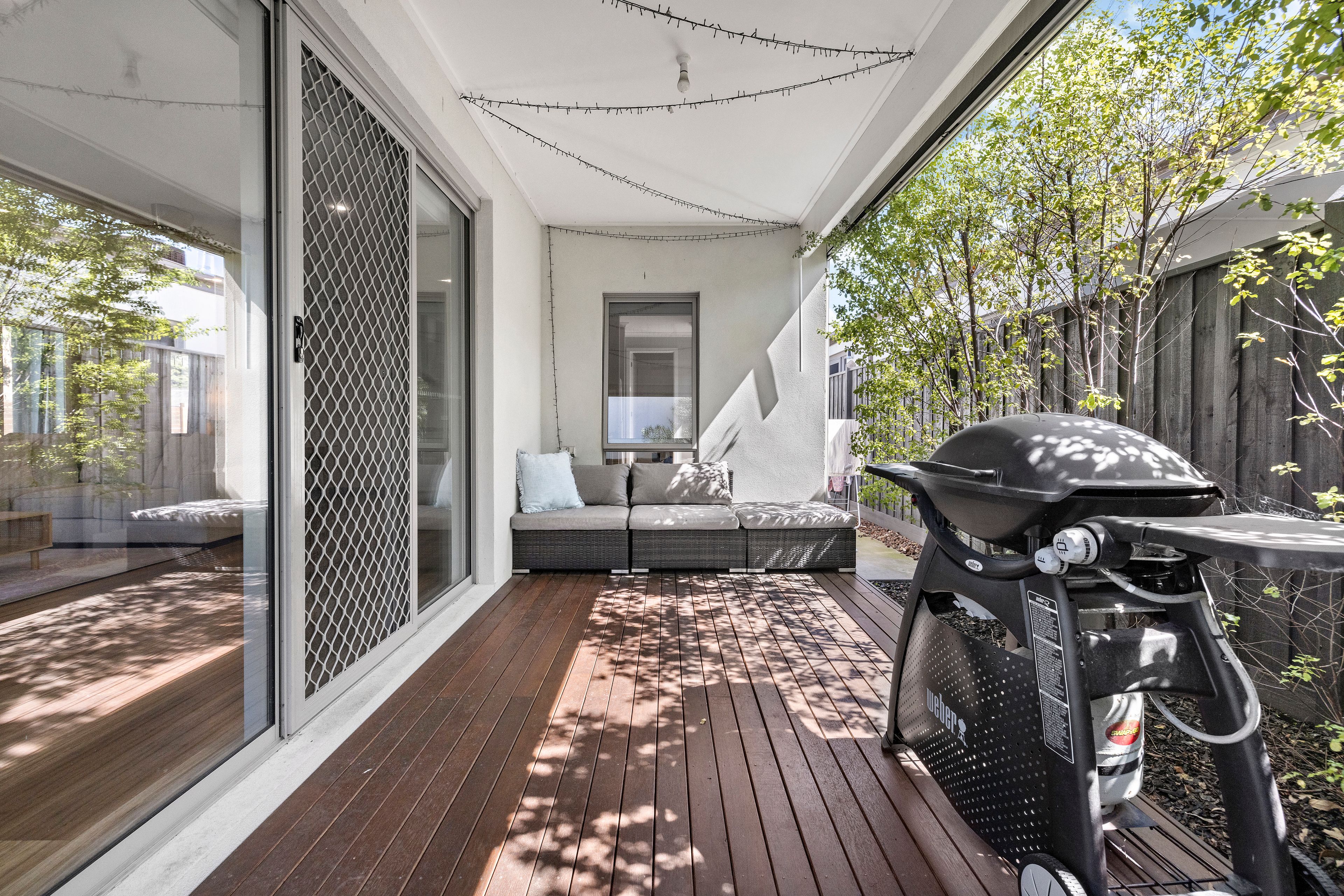 2 Augusta Crescent — photo 14 of 18