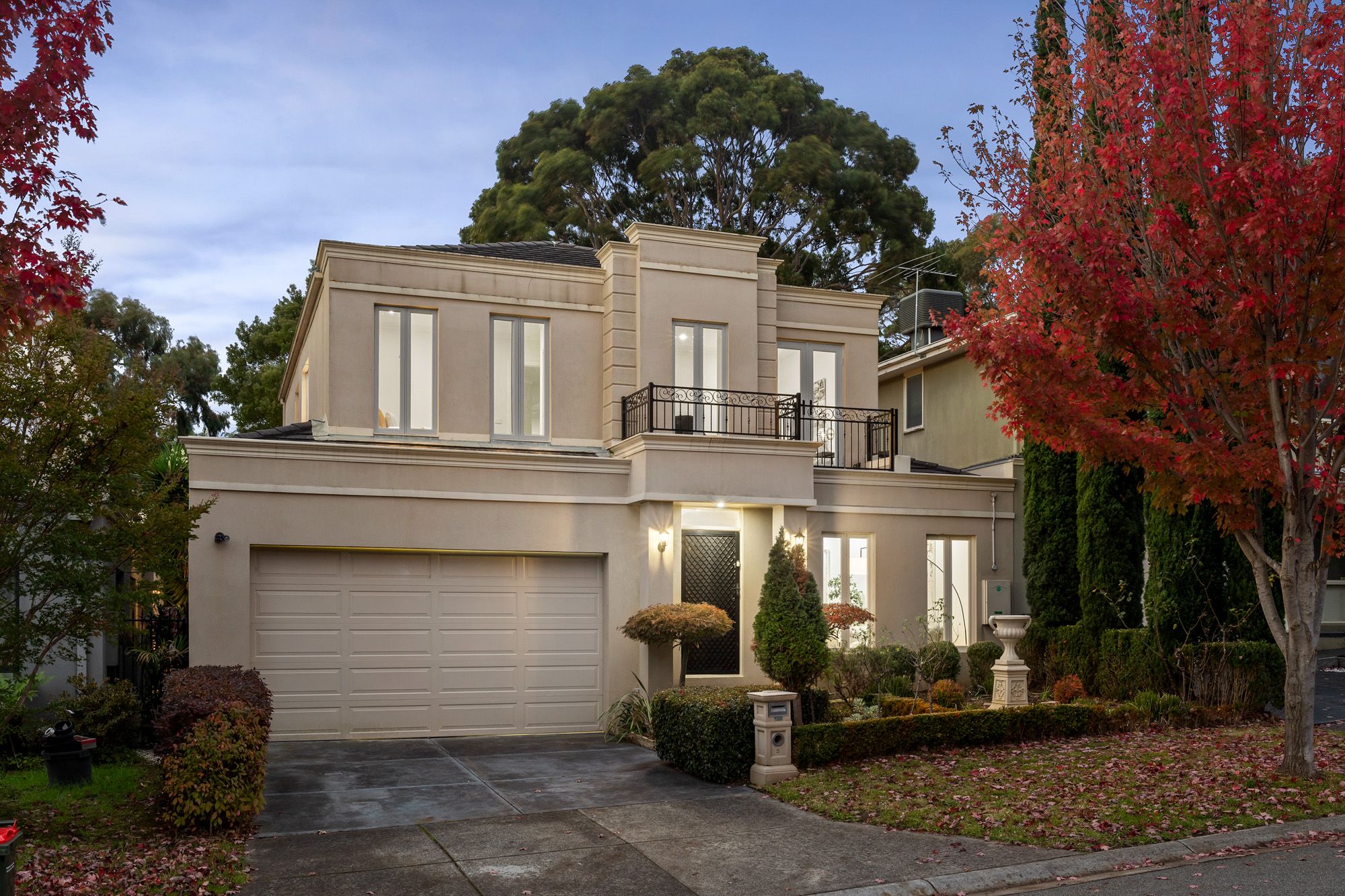 5 Emmy Court, Burwood VIC 3125