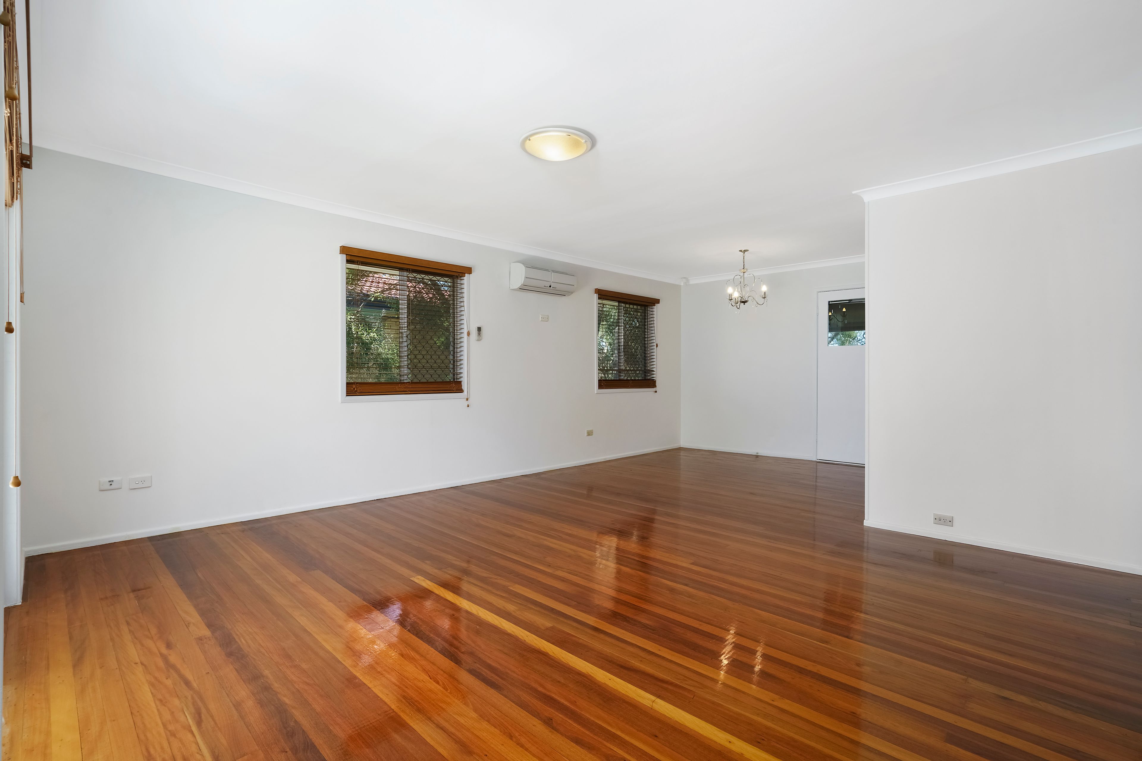 22 Menkira Street, Mansfield, QLD 4122