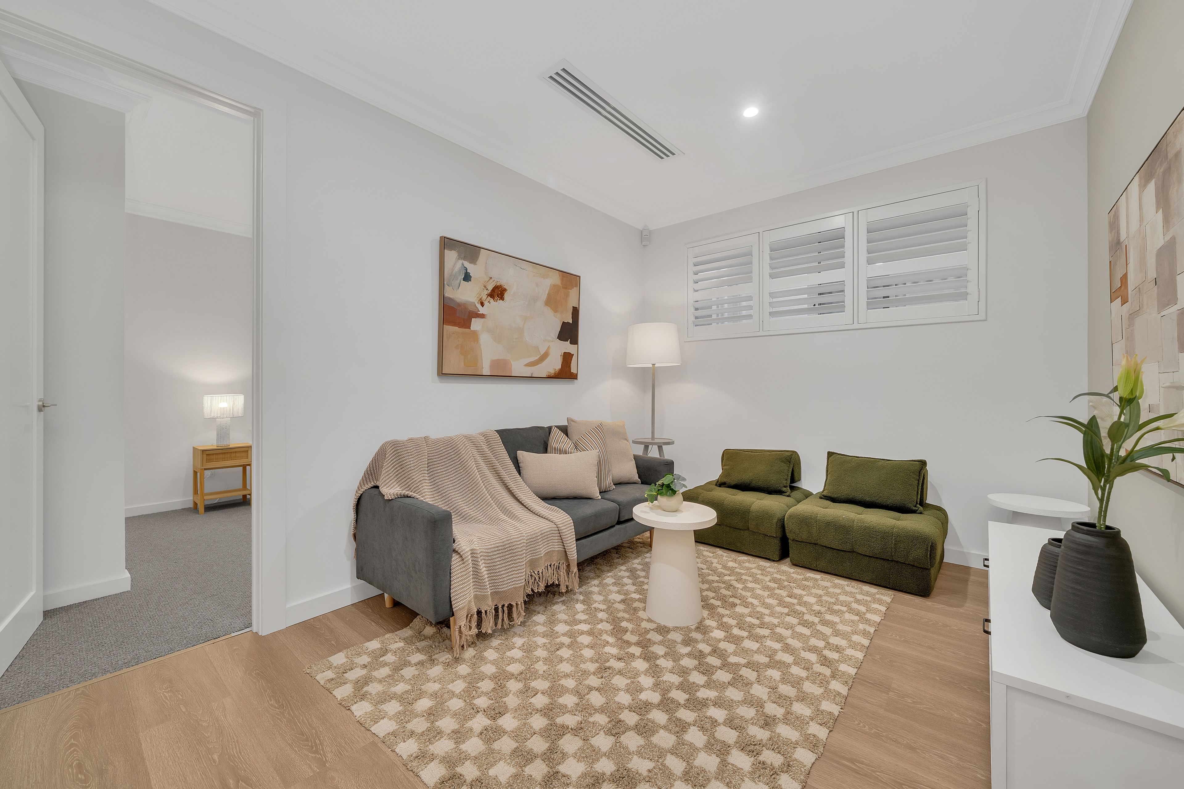12 Sunflower Boulevard — photo 8 of 29