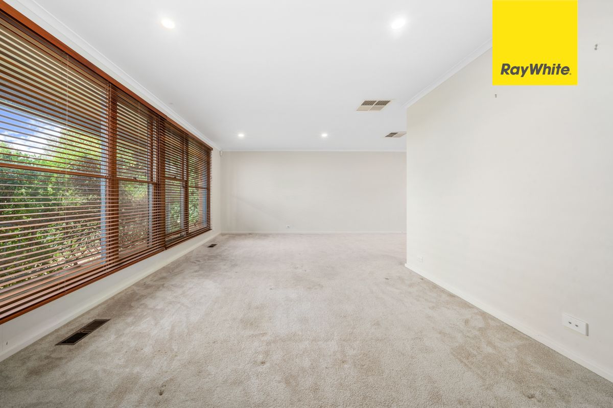 24 Archdall Street, Macgregor, ACT 2615