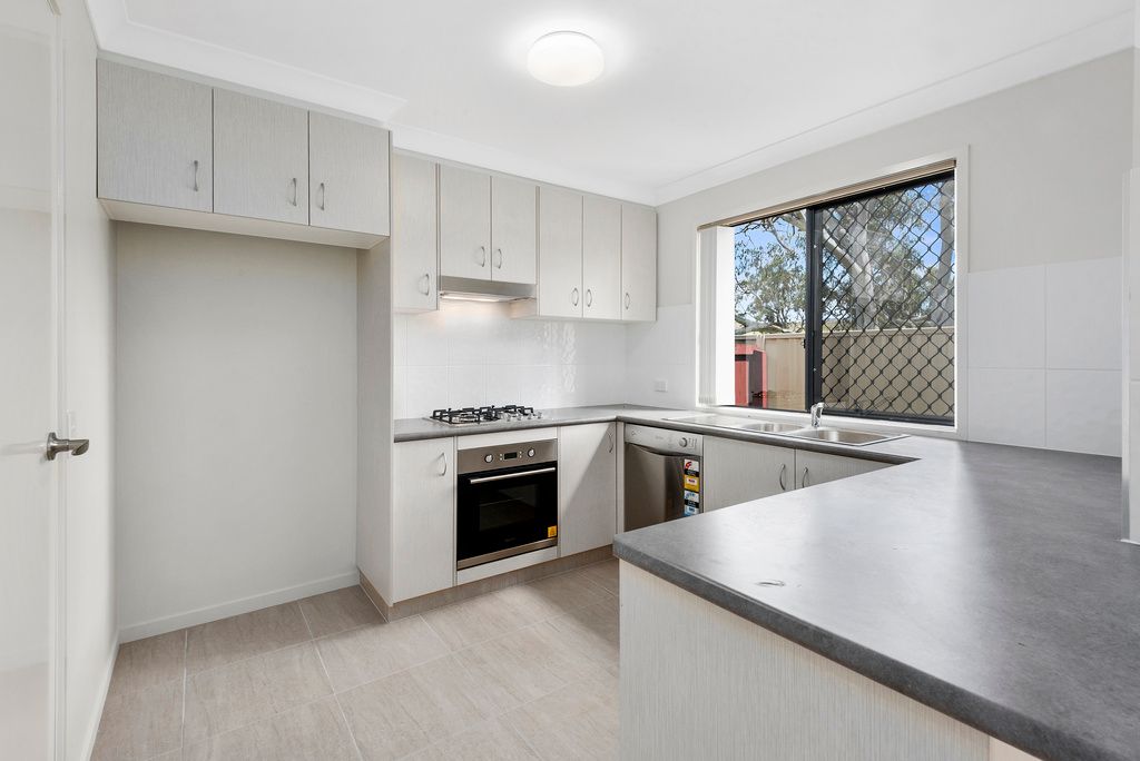 2/11 Lexi Street, GLENVALE, QLD 4350