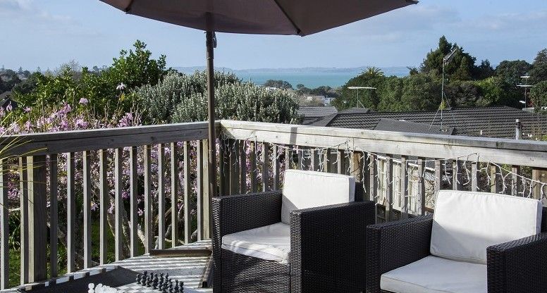 15 The Glebe, Howick, Manukau City