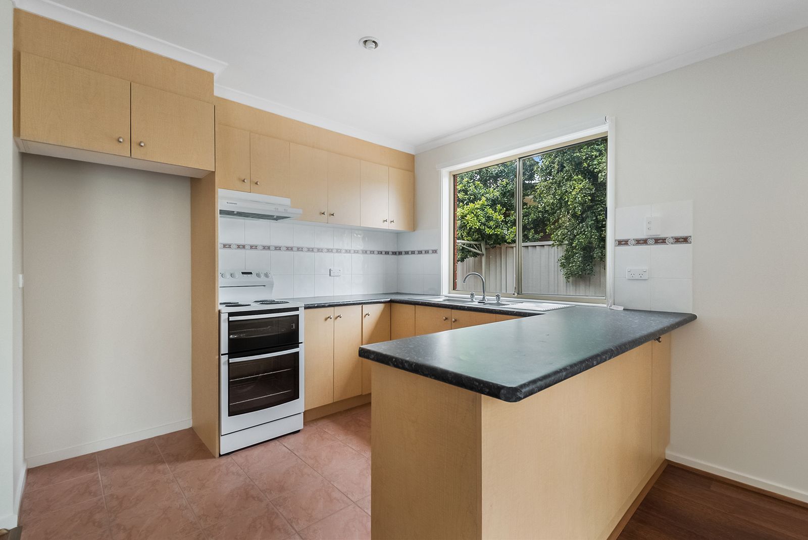 43 Woodlea Crescent, Craigieburn, VIC 3064