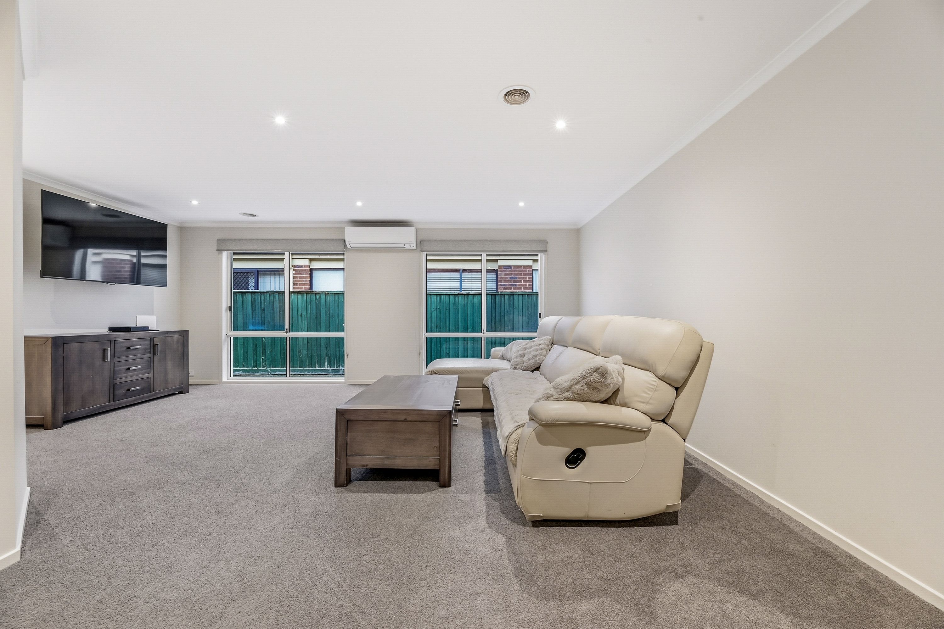 14 Lansbury Drive, Narre Warren South, VIC 3805