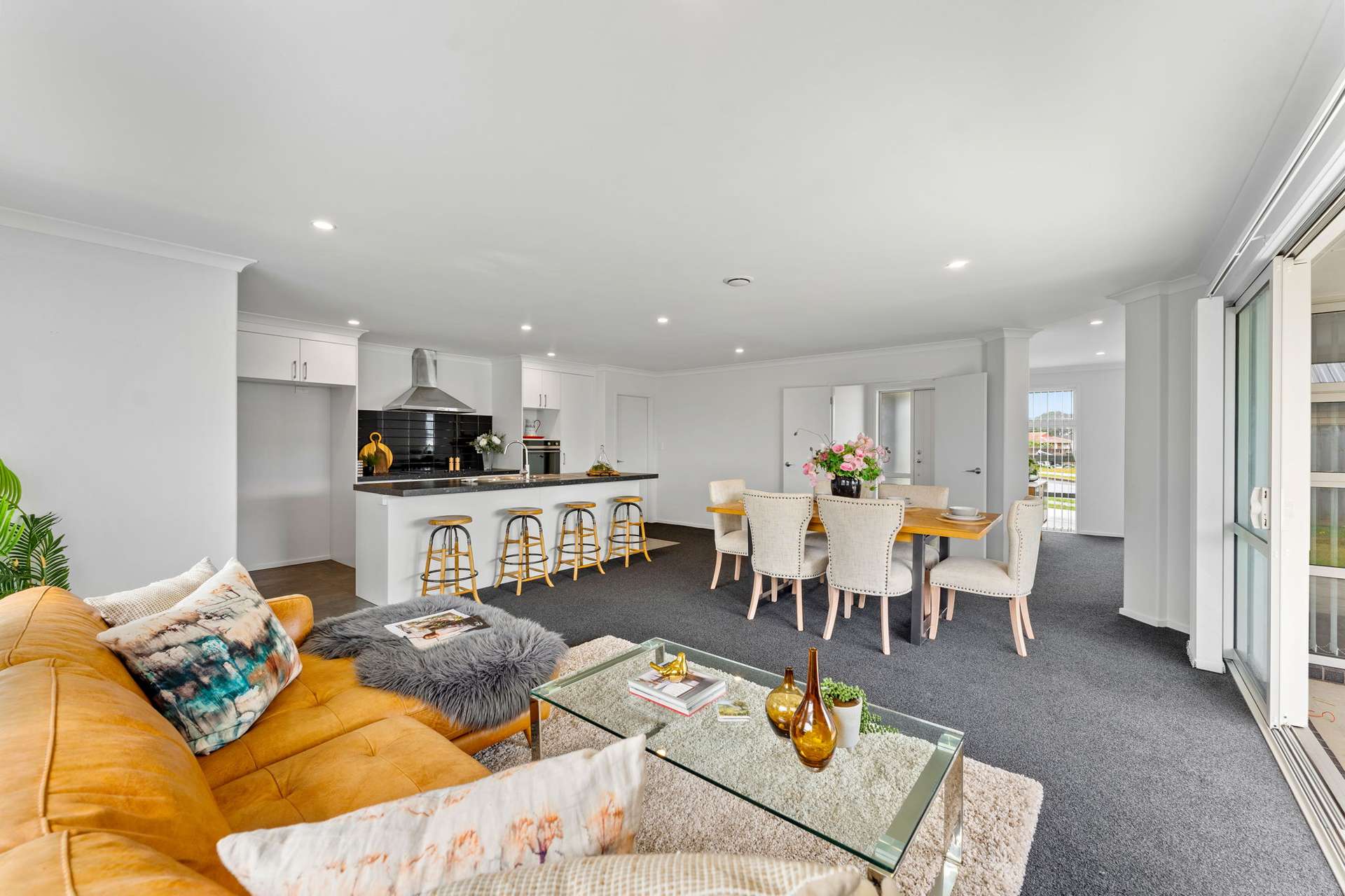 6 Dumas Place photo 10