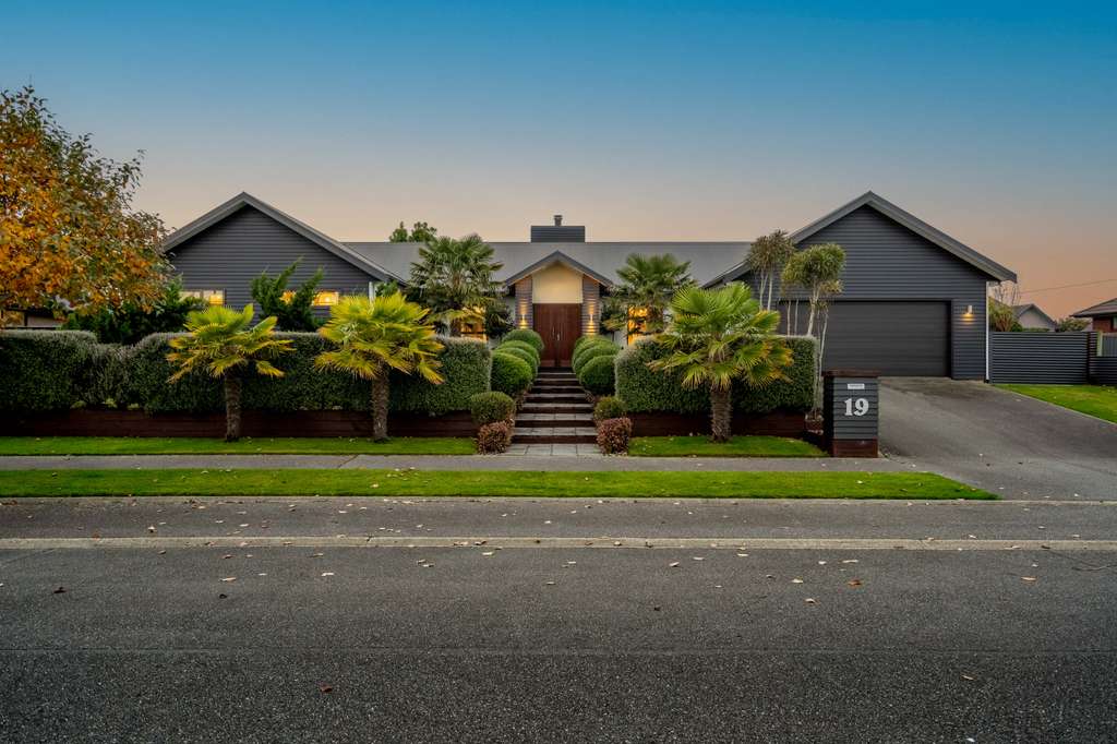 19 Northwood Avenue, Waikiwi, Invercargill Real Estate Ray White