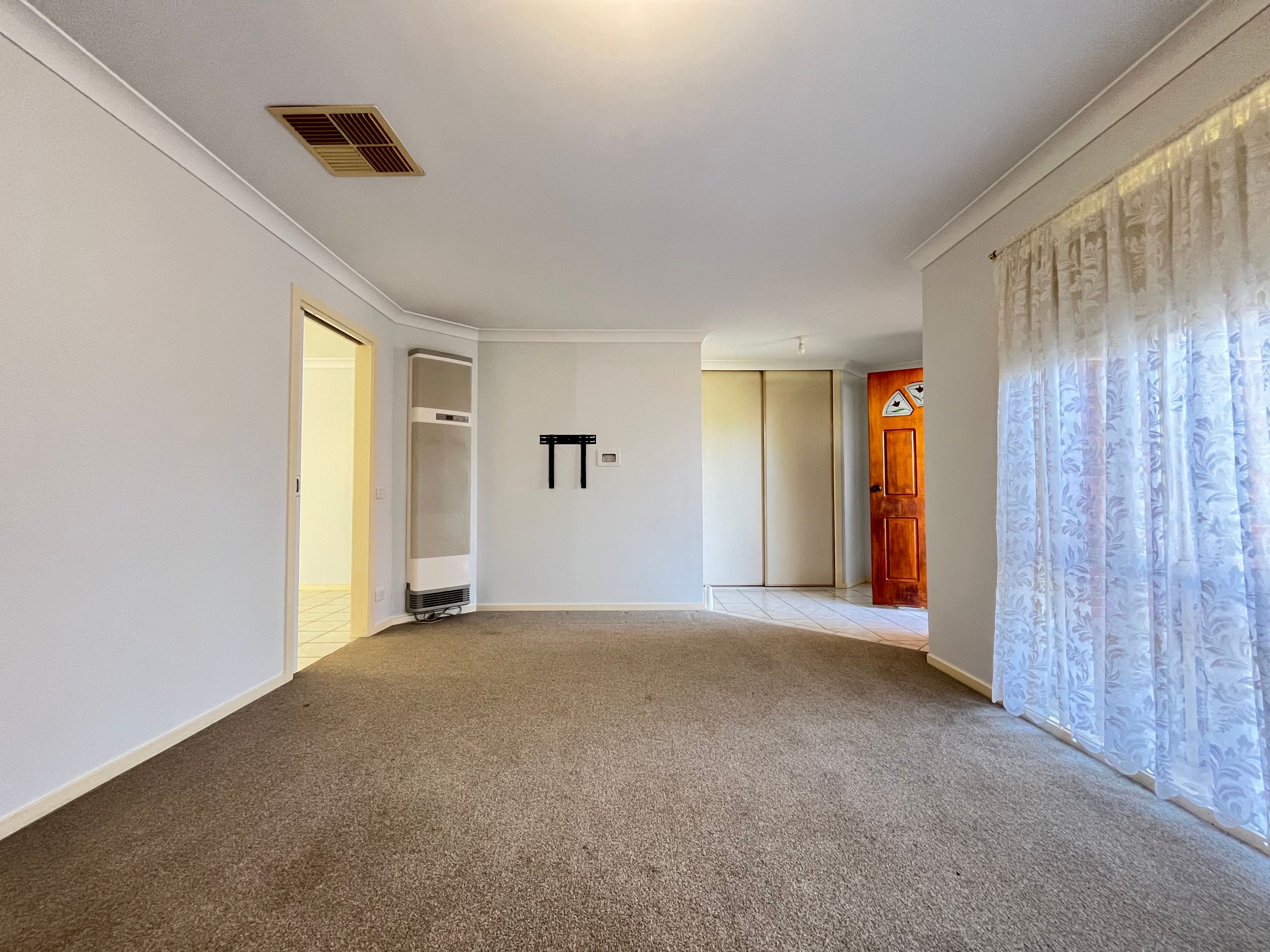 20 Honeysuckle Street, Thurgoona, NSW 2640