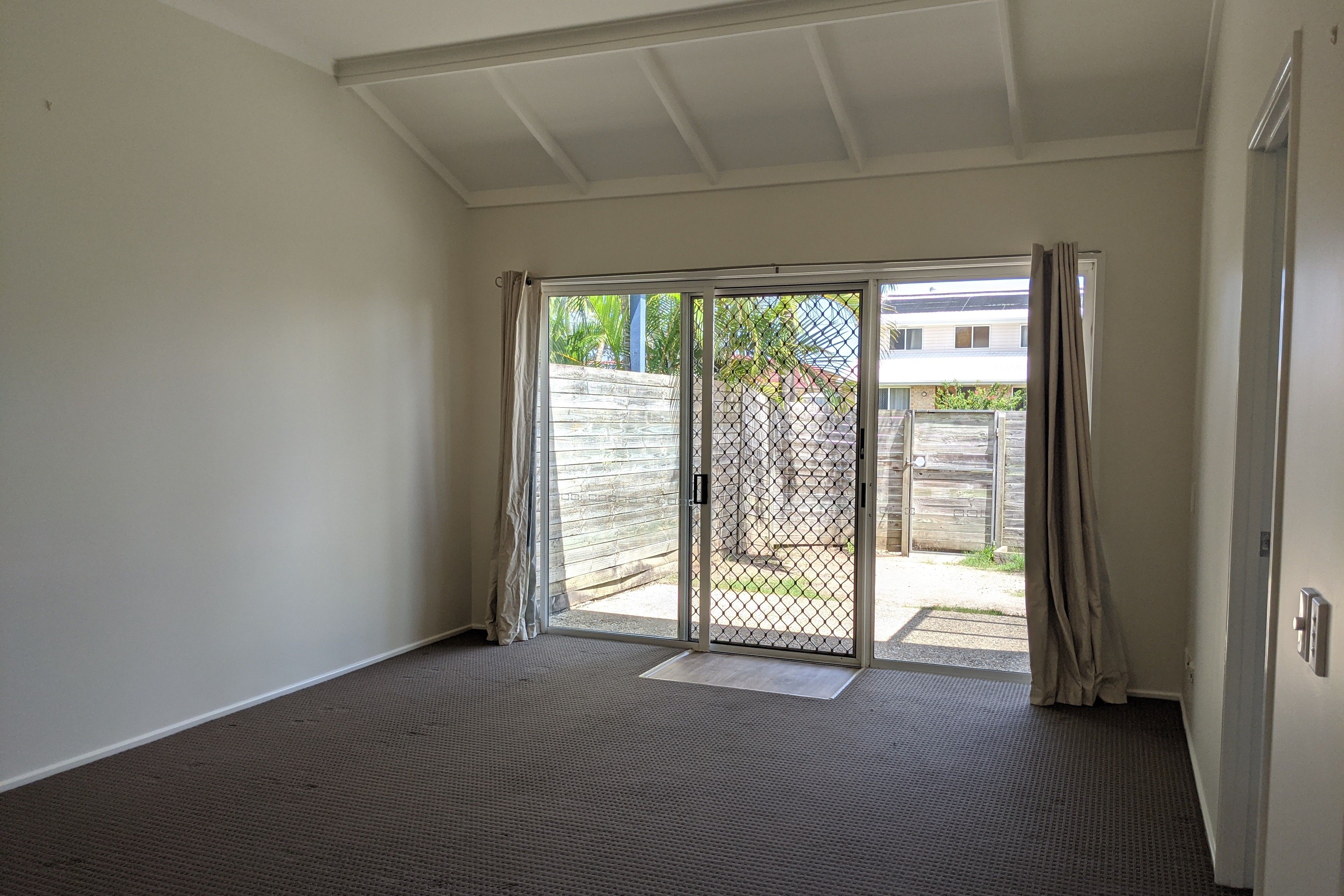 2/33-35 Cootamundra Drive, Mountain Creek, QLD 4557