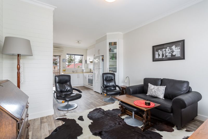 6/11a Alexander Street, Largs Bay, SA 5016