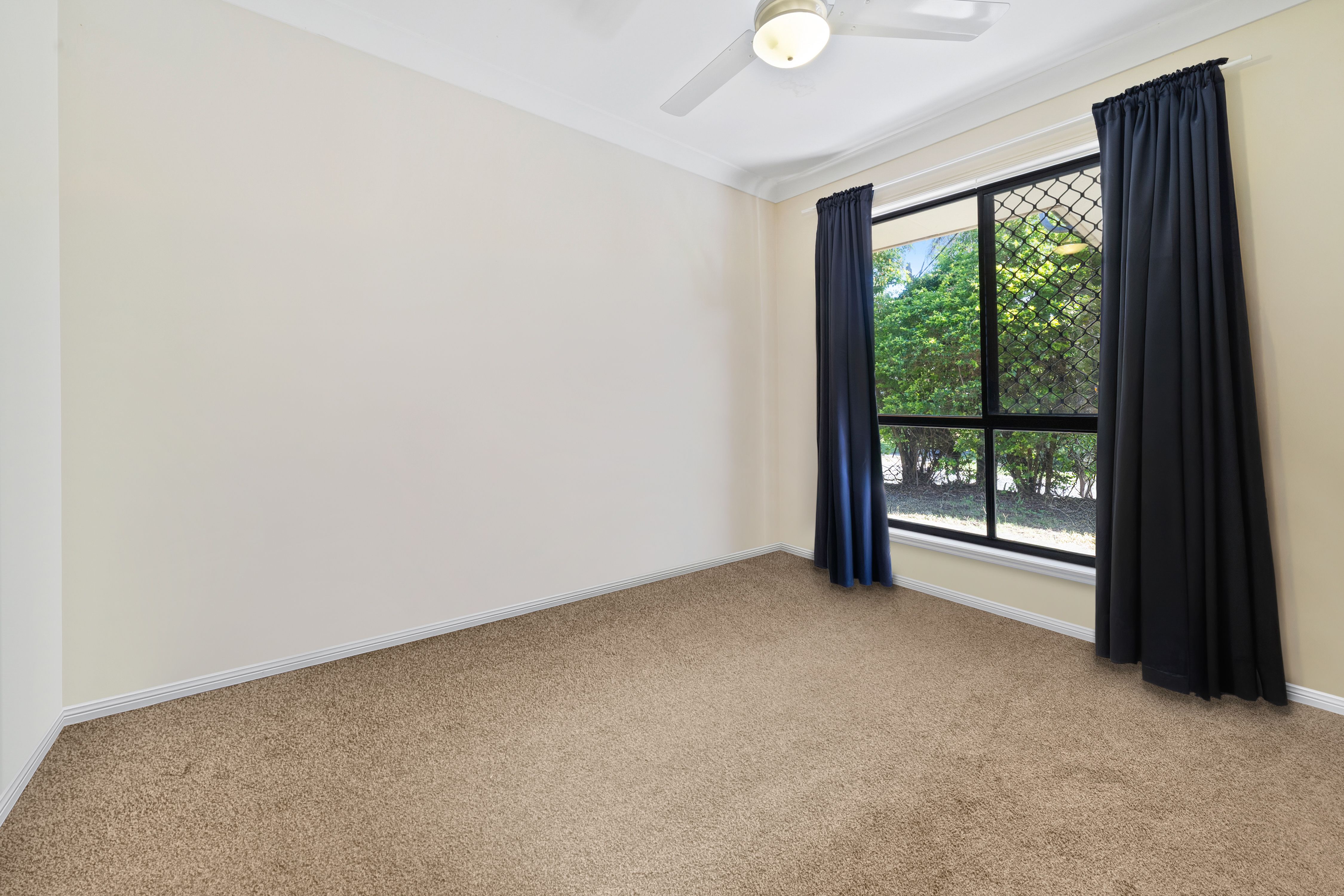 15 Avonmore Street — photo 3 of 20