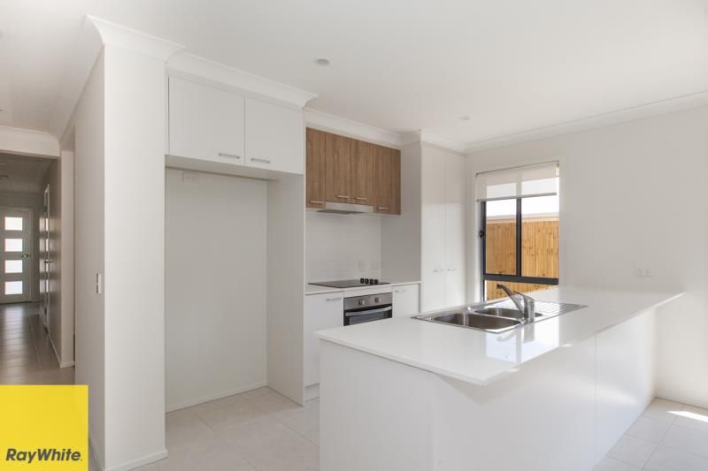 8 Smith Street, BURPENGARY EAST, QLD 4505