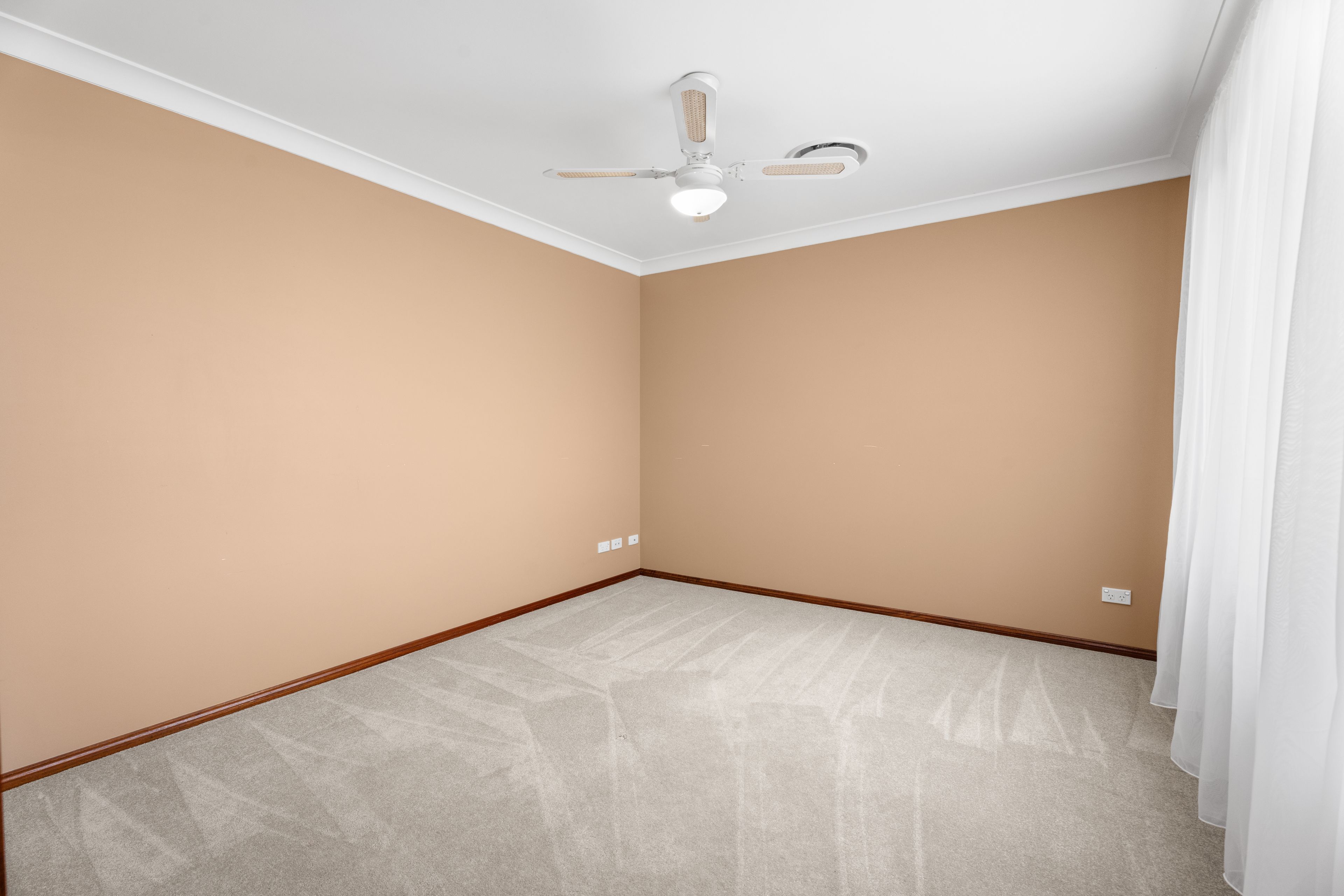 87 College Street, Cambridge Park, NSW