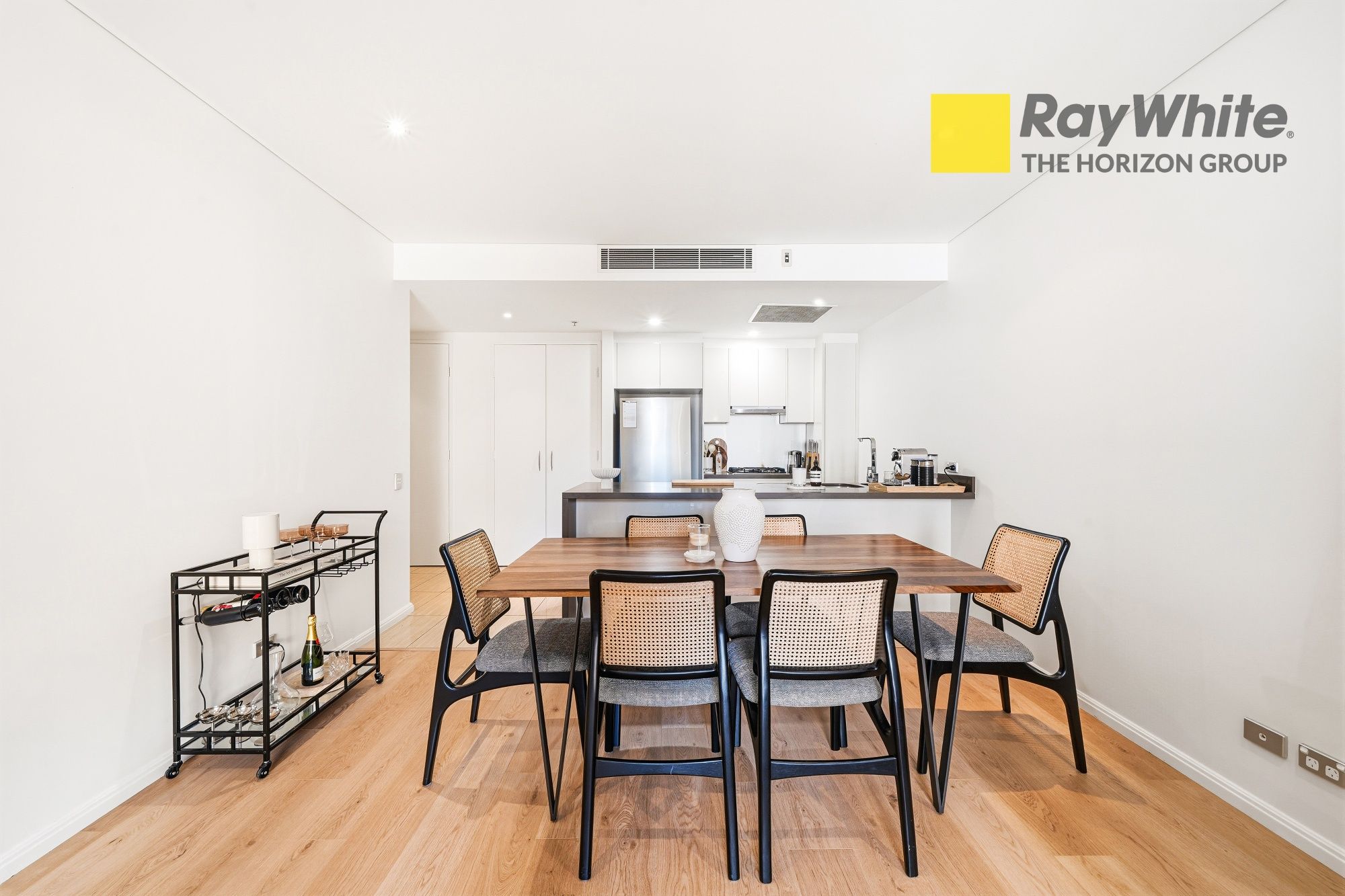 531/20 Gadigal Avenue — photo 7 of 20