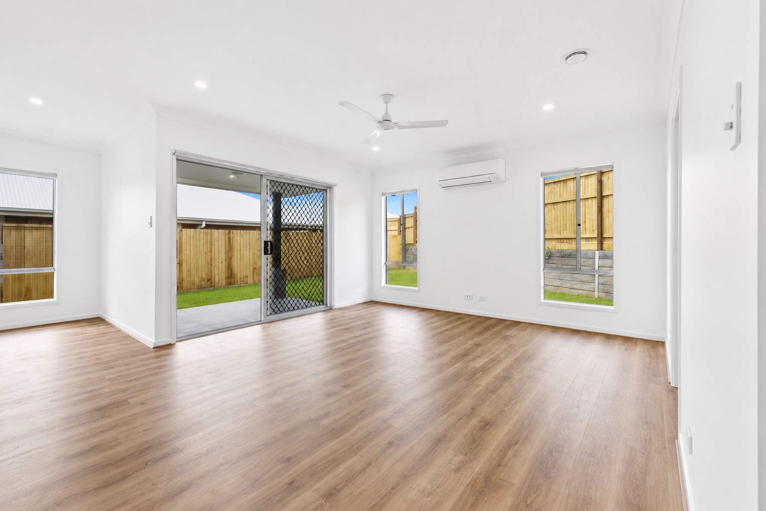 1 Sophora Street, White Rock, QLD 4306