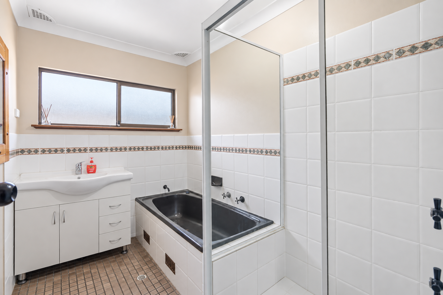 59 Codrington Street — photo 5 of 11