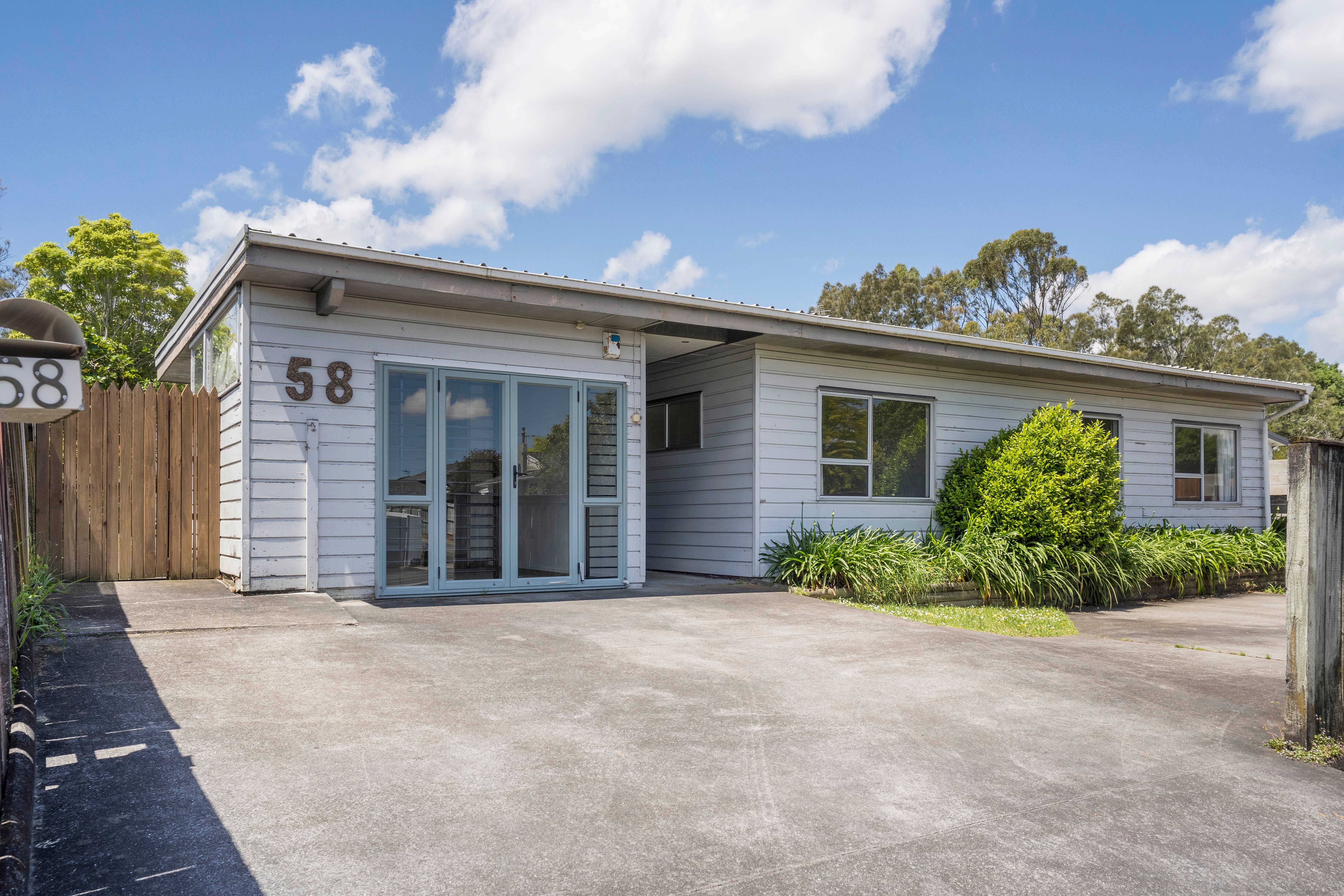 58 Cascades Road, Pakuranga, Manukau City