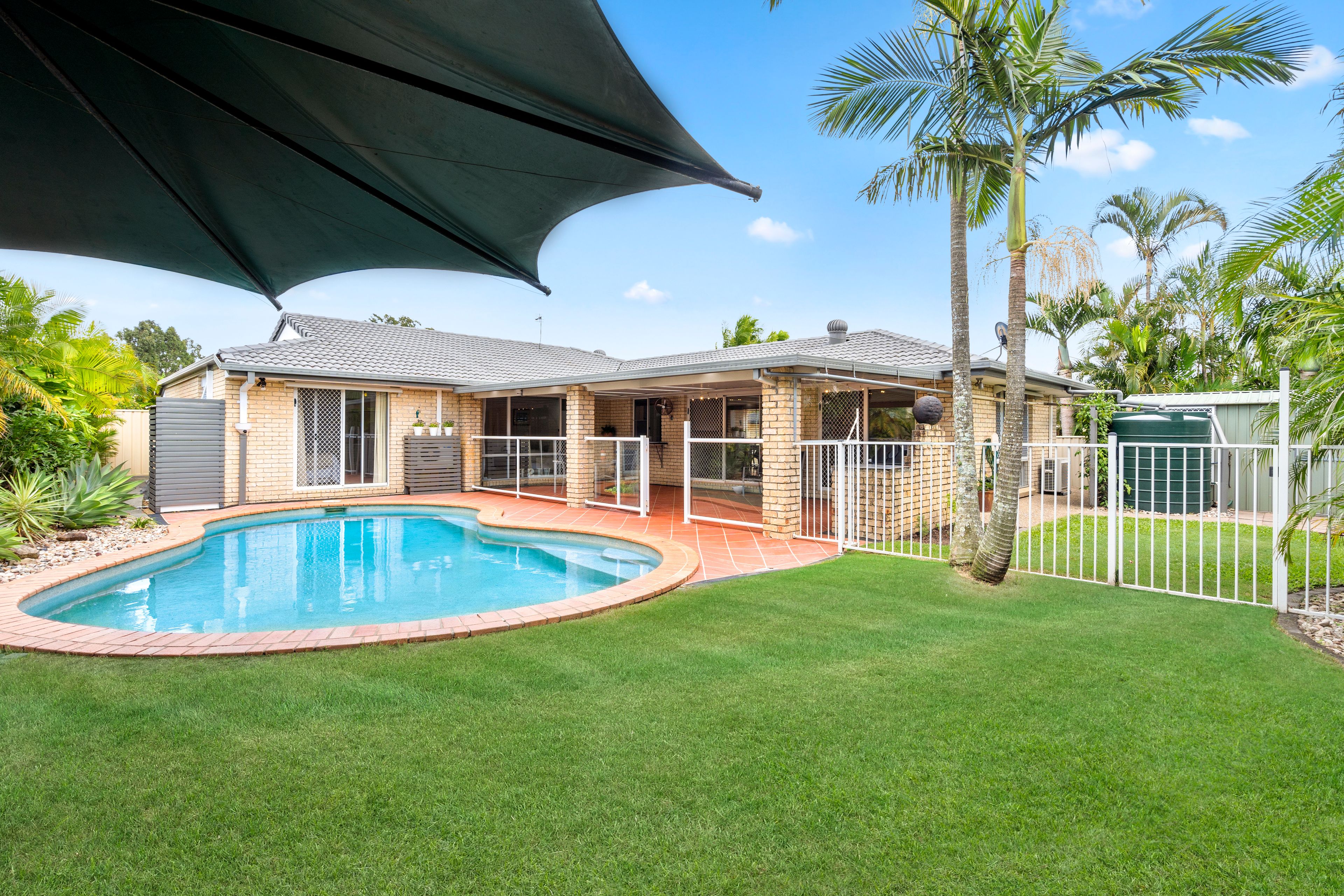 5 Christina Ryan Way, Arundel, QLD 4214