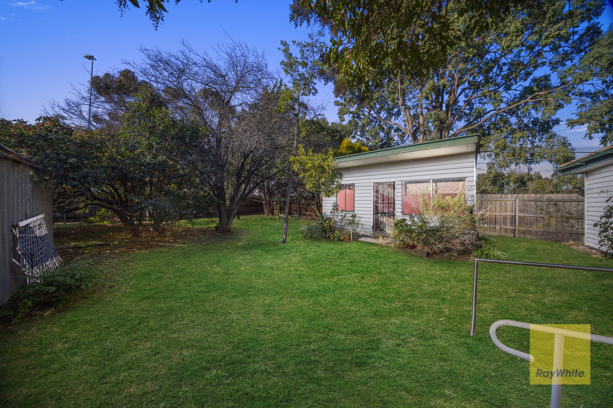2 Irvine Street, Deer Park, VIC 3023