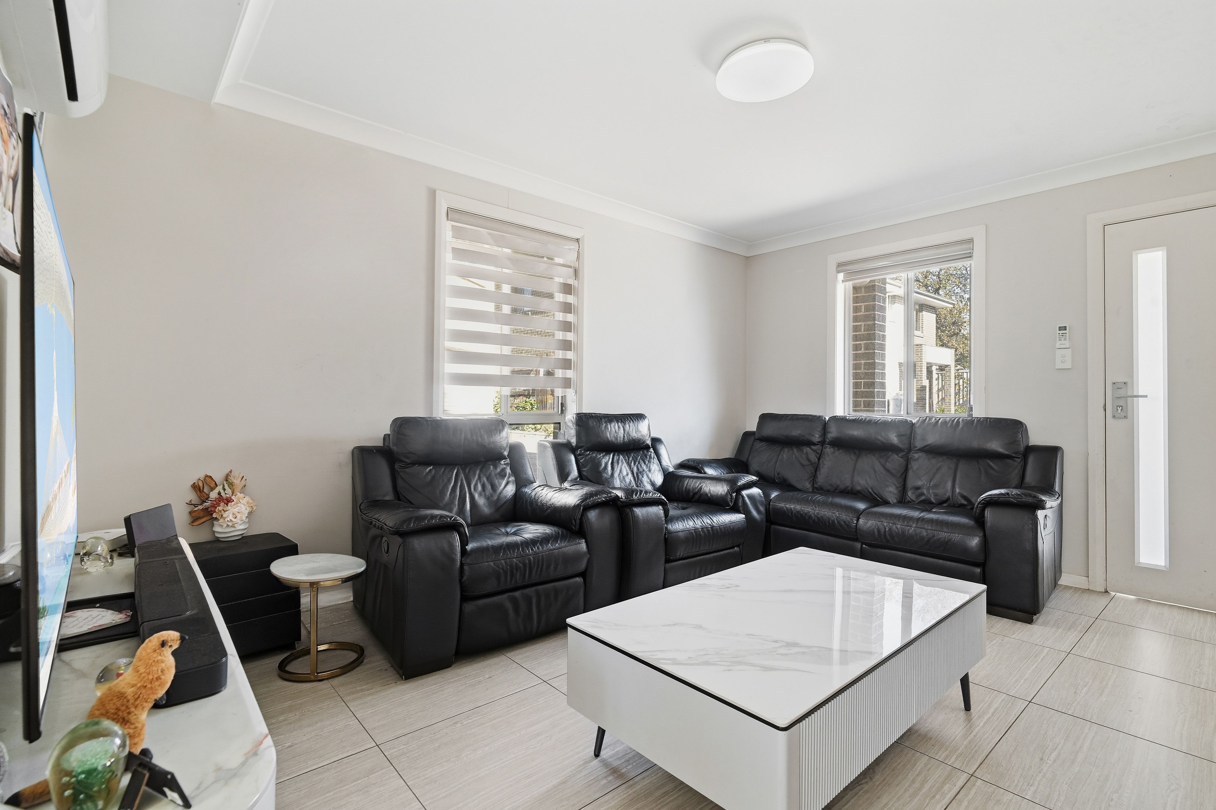 3/73-74 Hobart Street — photo 5 of 19