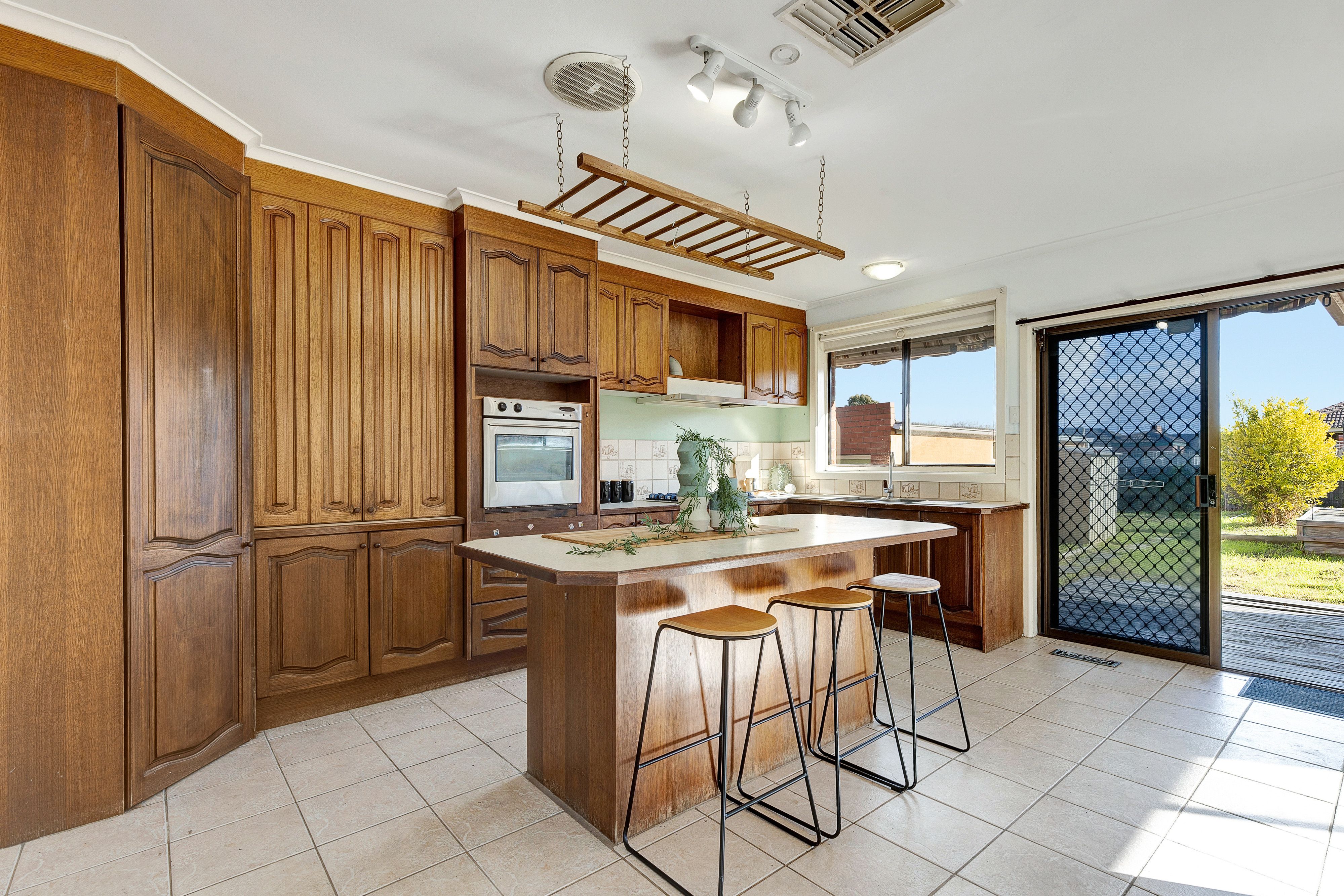 11 Plumpton Avenue — photo 6 of 17