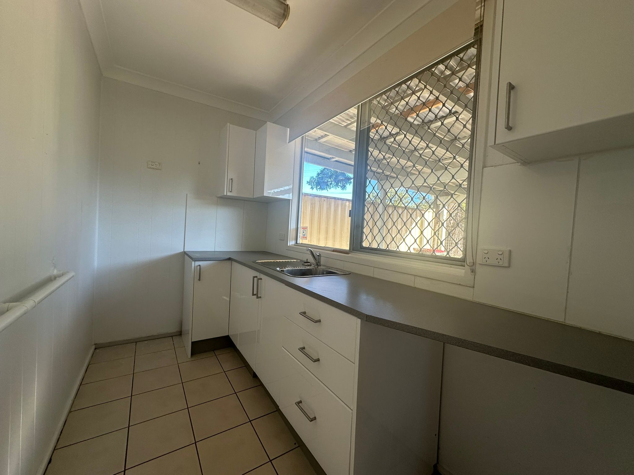 1/156 Paton Street — photo 2 of 7