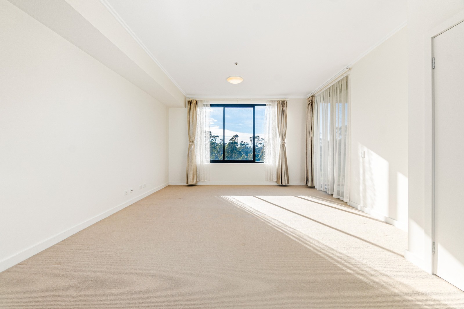 216/8 Roland Street, Rouse Hill, NSW 2155
