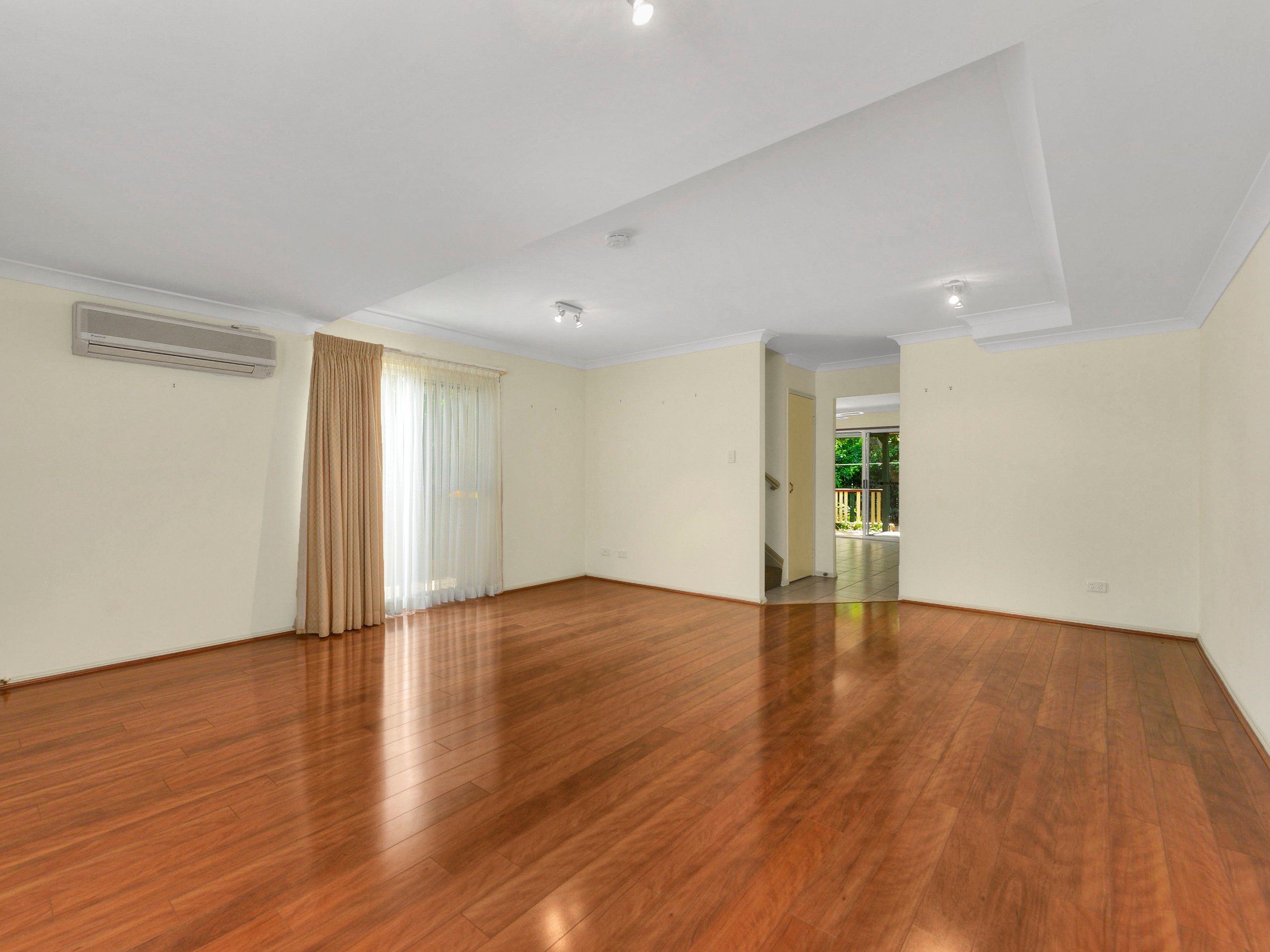 1/55 Smallman Street, Bulimba, QLD 4171