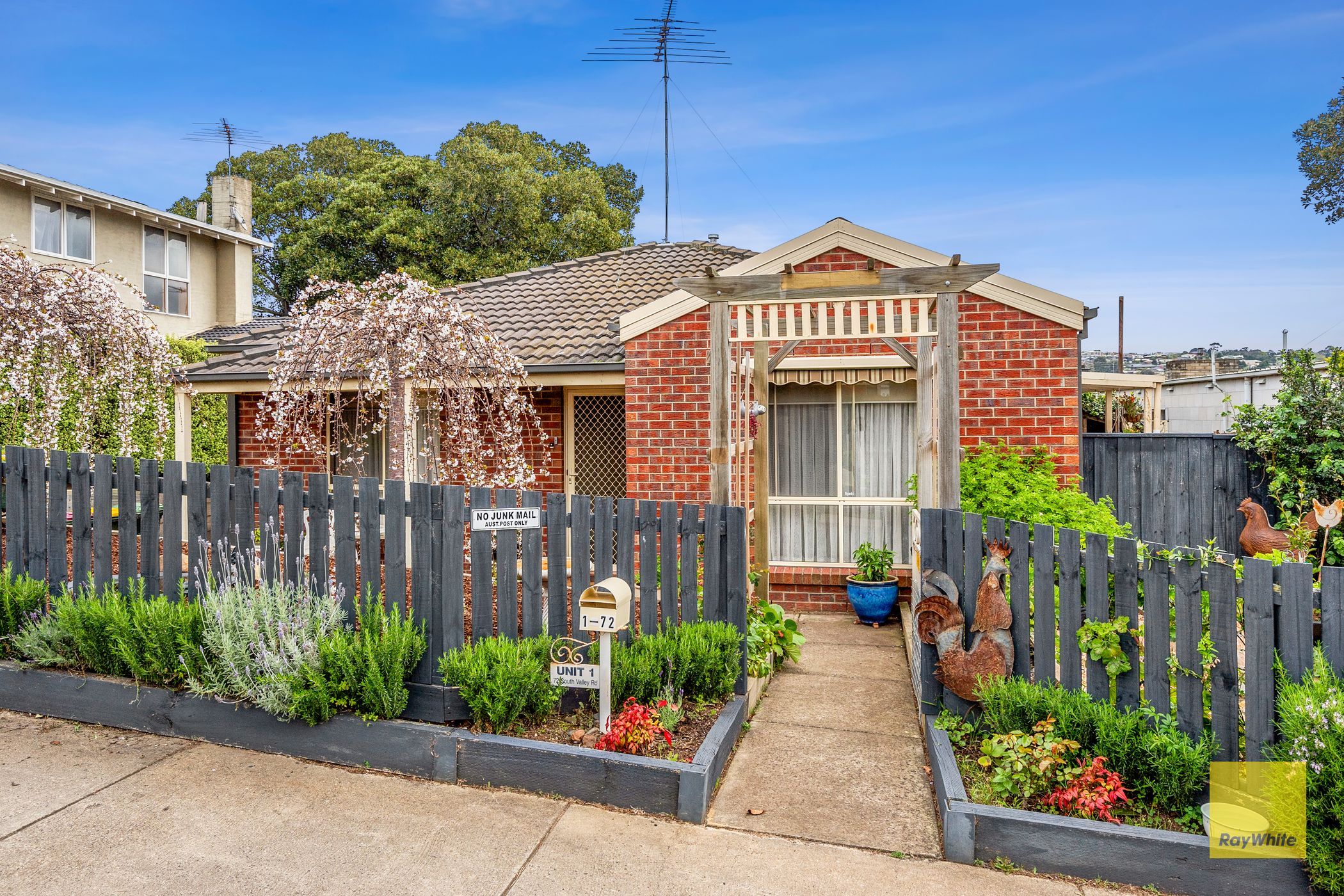 72 South Valley Road, Highton VIC 3216