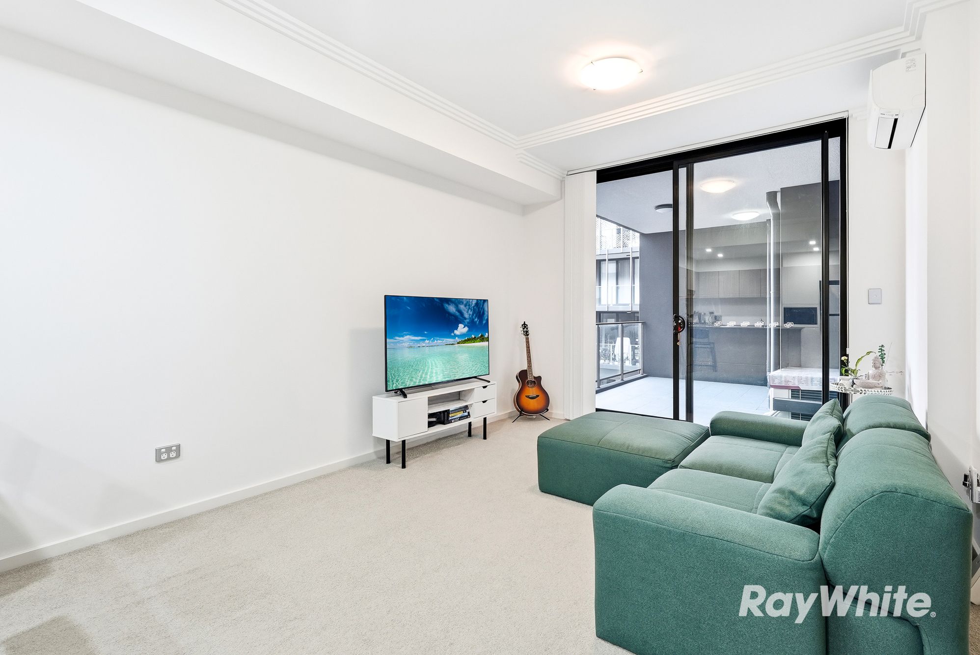 C203/48-56 Derby Street — photo 7 of 20