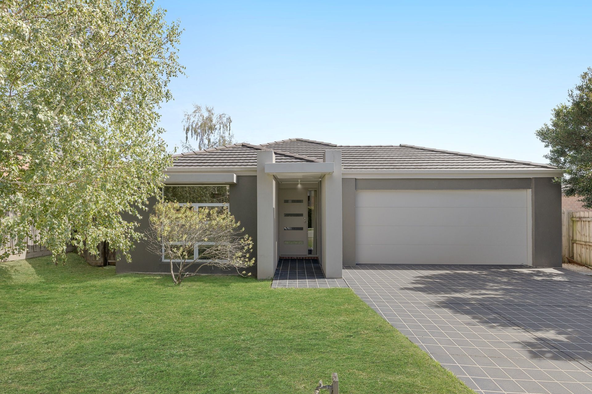 11 Melzak Way, Berwick VIC 3806