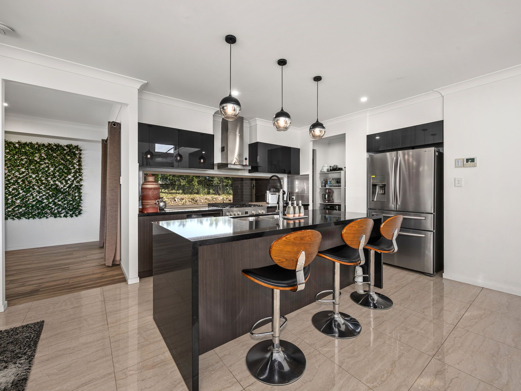 31-35 Barcoo Drive — photo 3 of 28