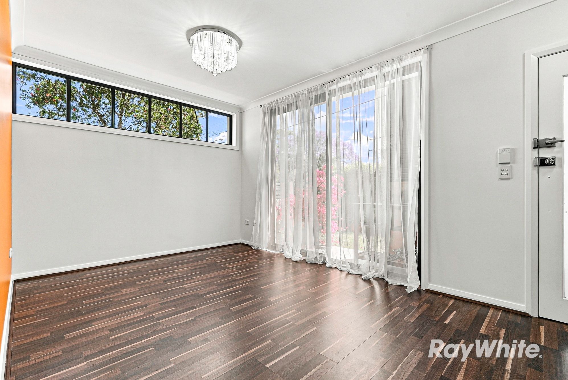 16/23 Elizabeth Street — photo 6 of 21