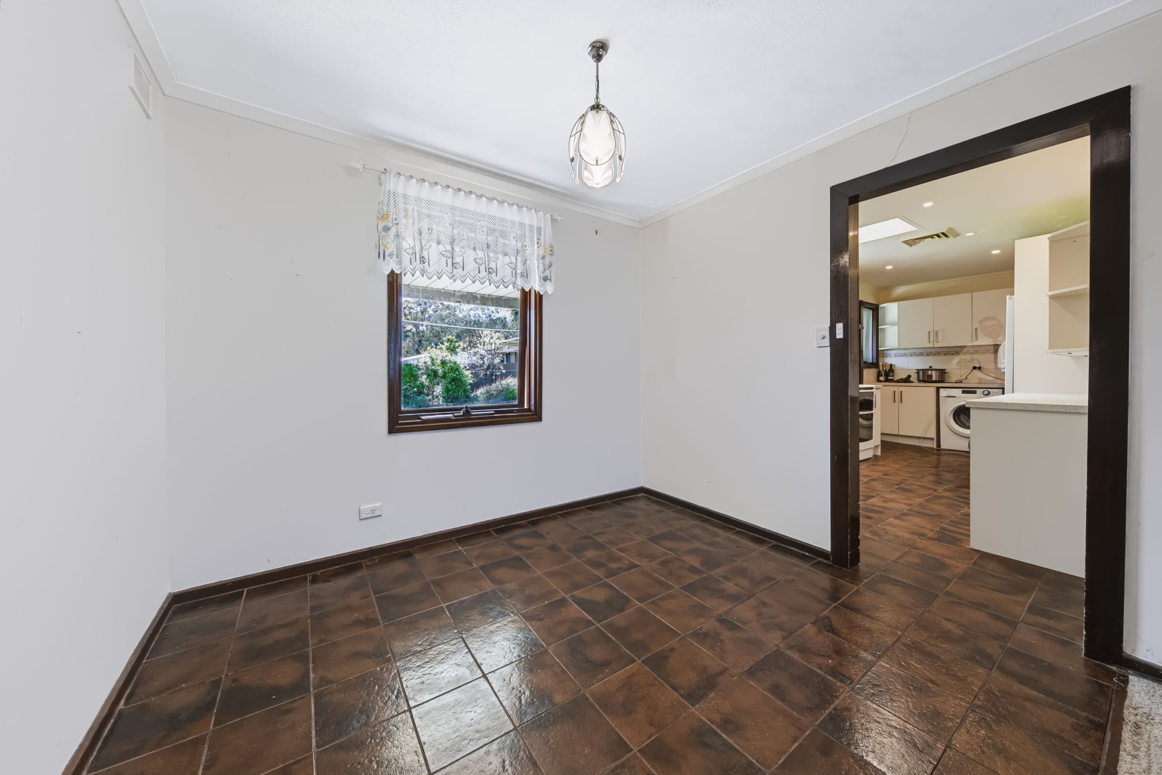 25 Cavenagh Street — photo 4 of 18