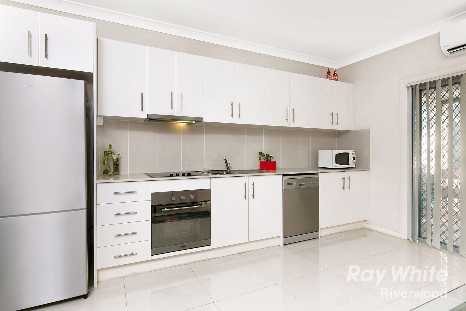 4/16 Basil Street, Riverwood, NSW 2210