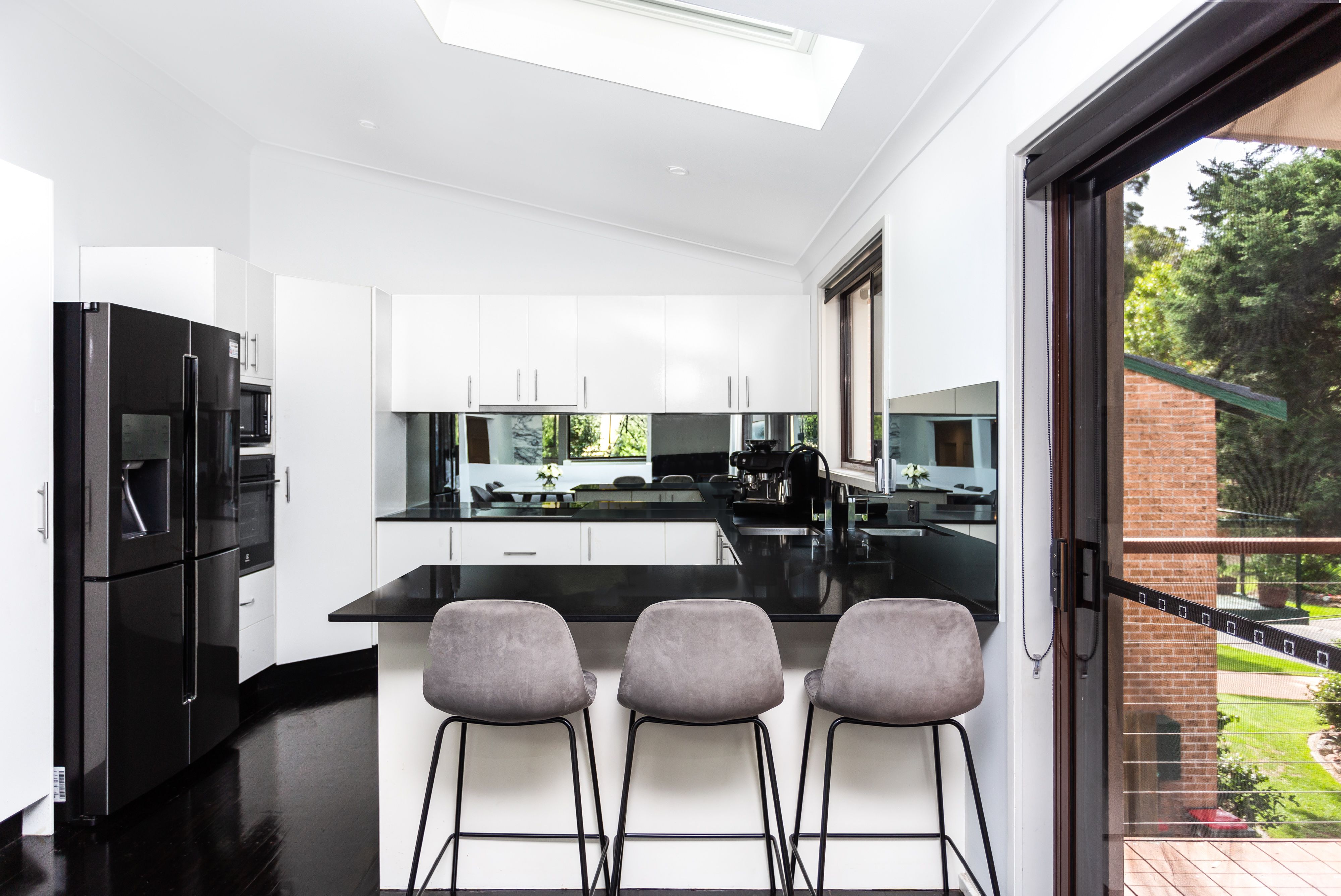 5 Ocean Place, Illawong, NSW 2234