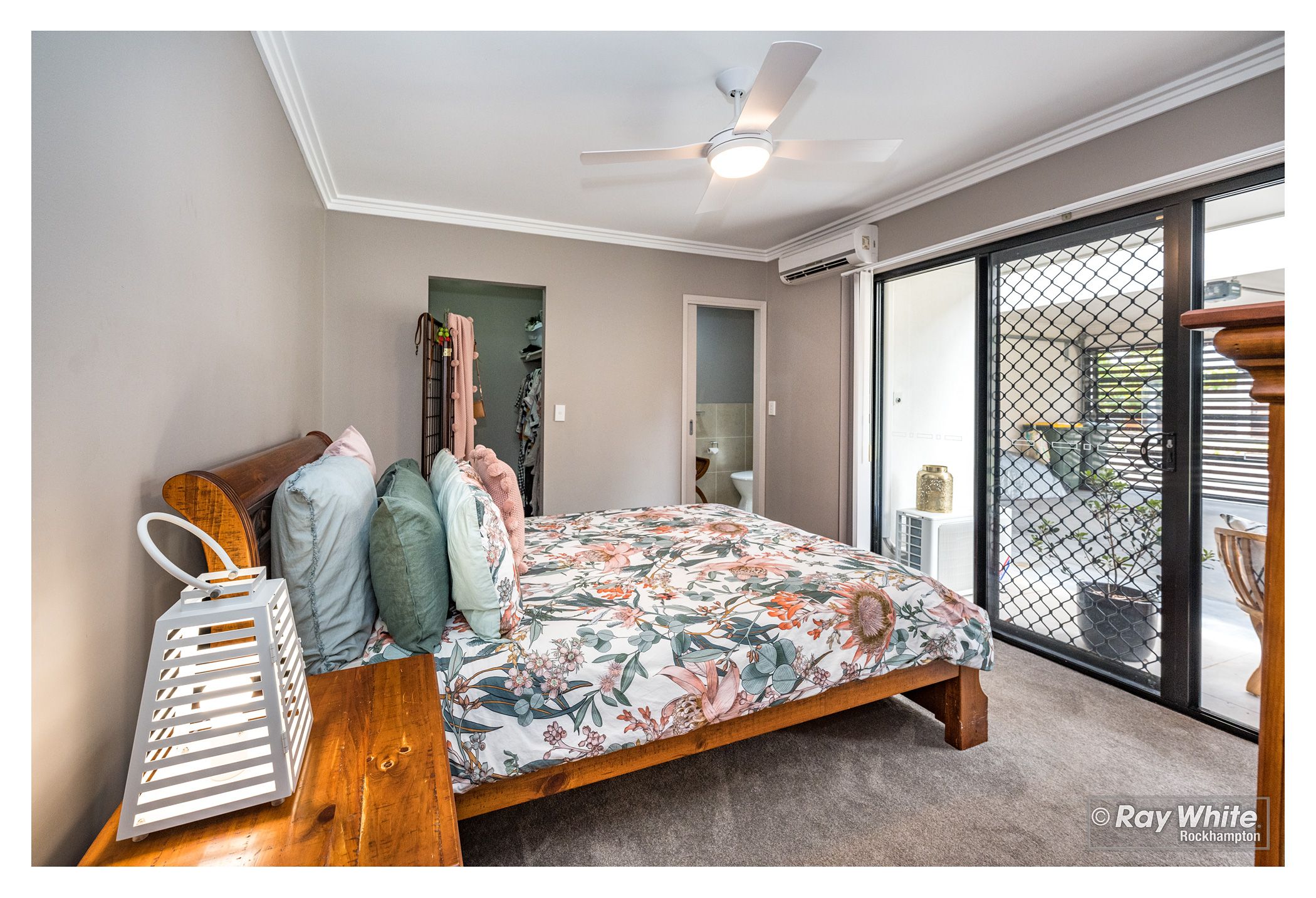 1/15 Parkside Place, Norman Gardens, QLD 4701